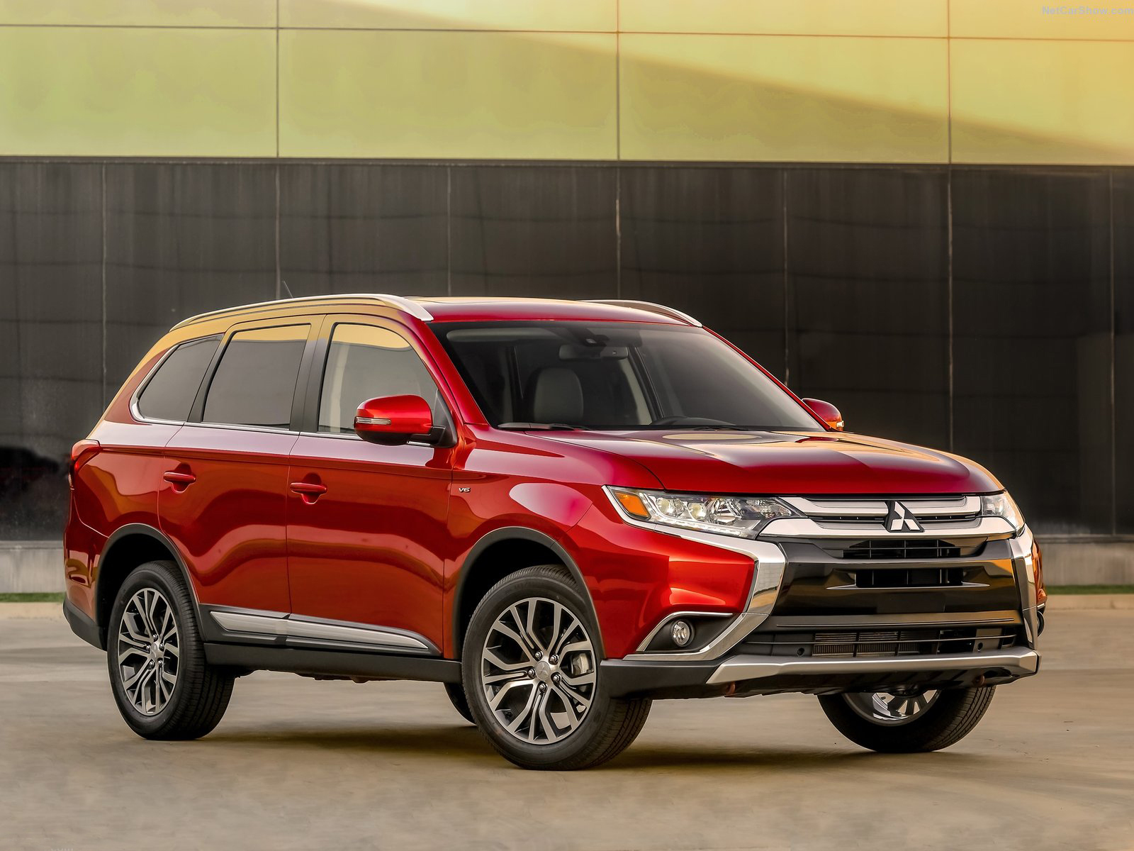 汽车 欧蓝德 三菱 SUV