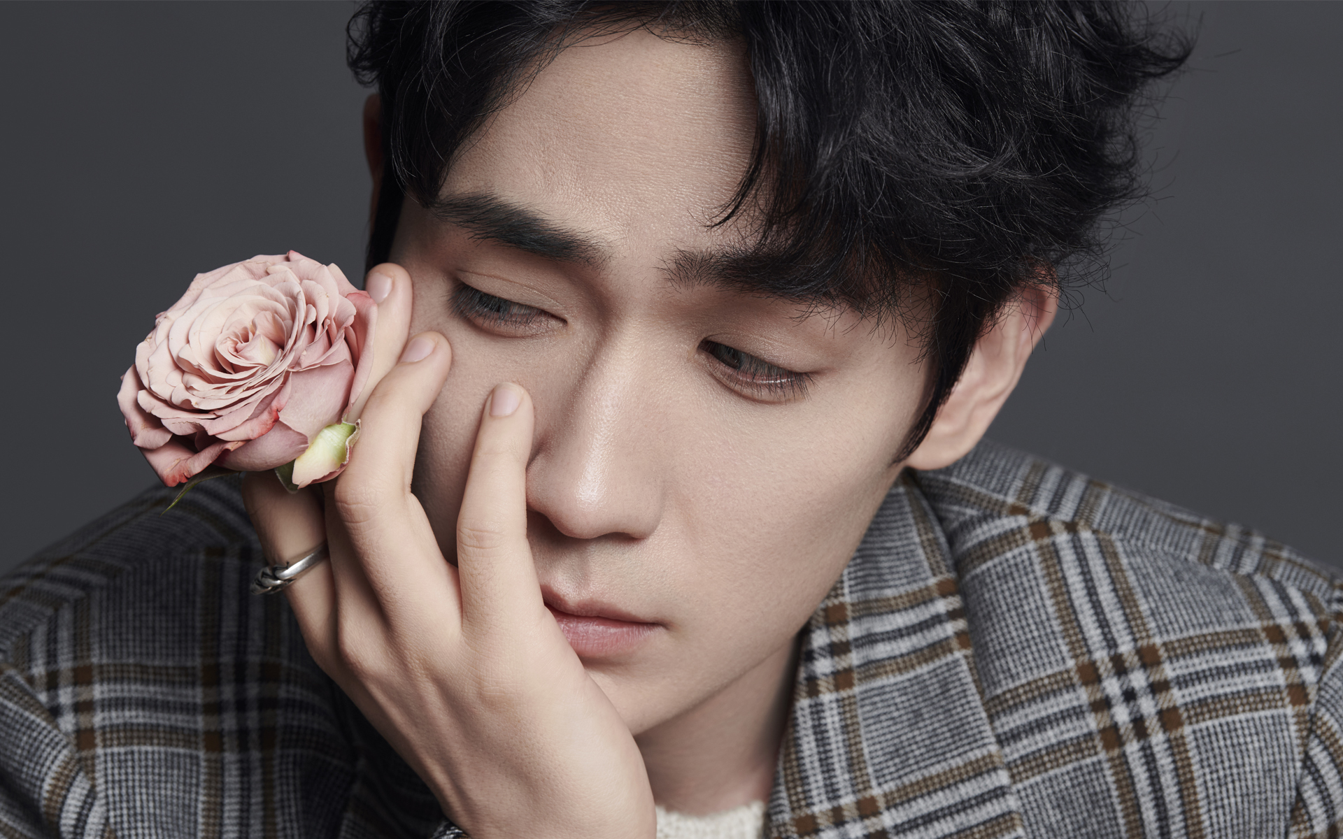 明星风尚 朱一龙