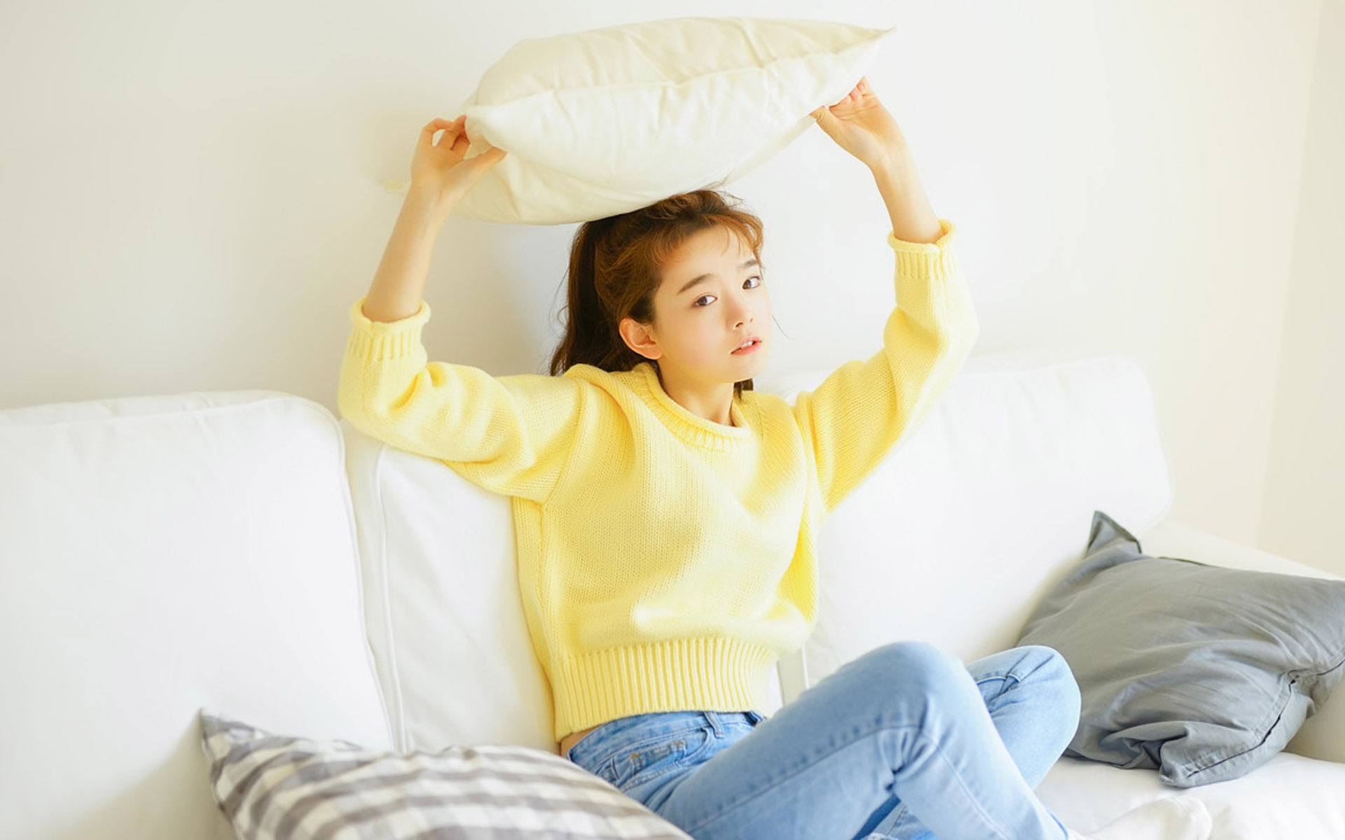 清纯  可爱俏皮美少女