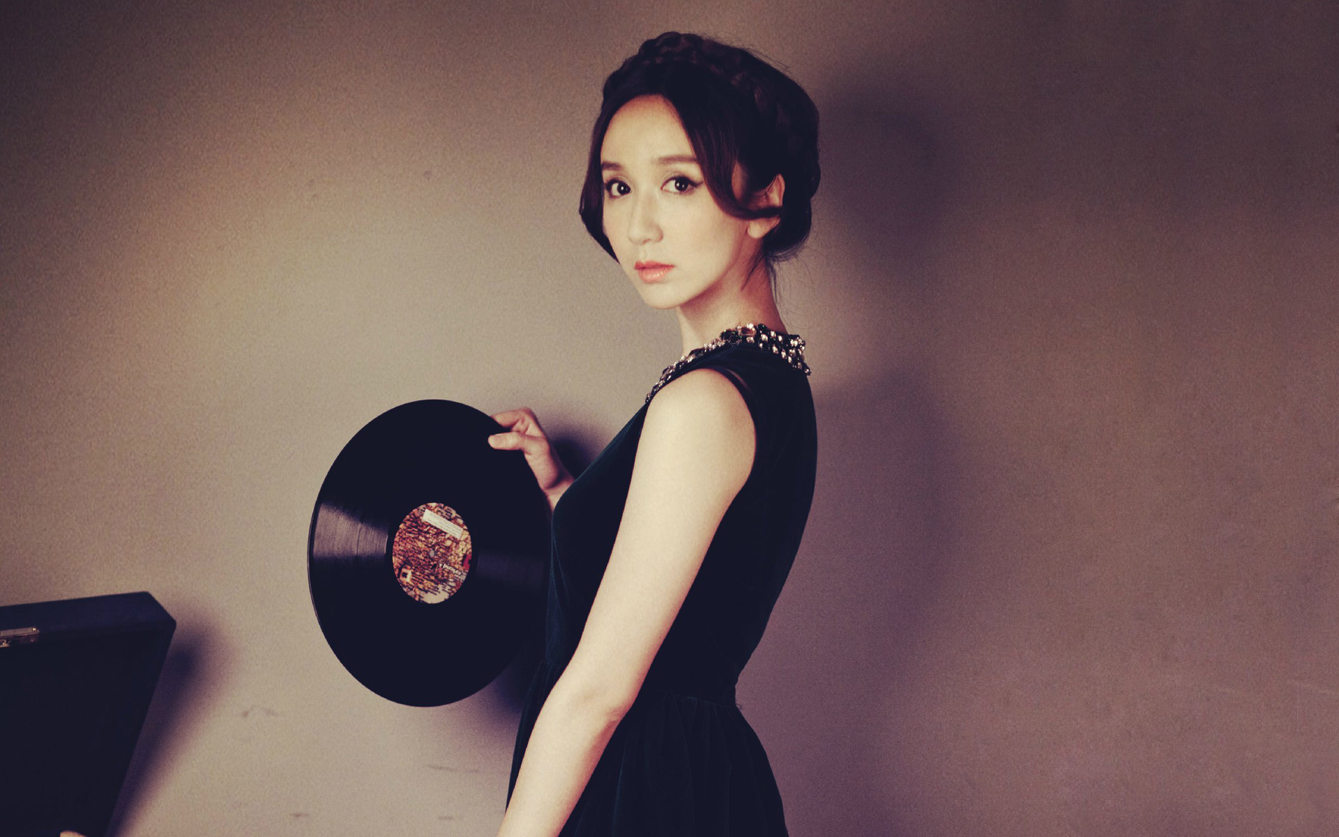 娄艺潇 大陆演员 气质美女 明星