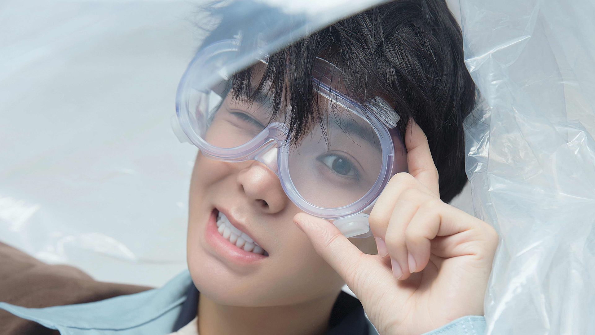 侯明昊 帅气 搞怪