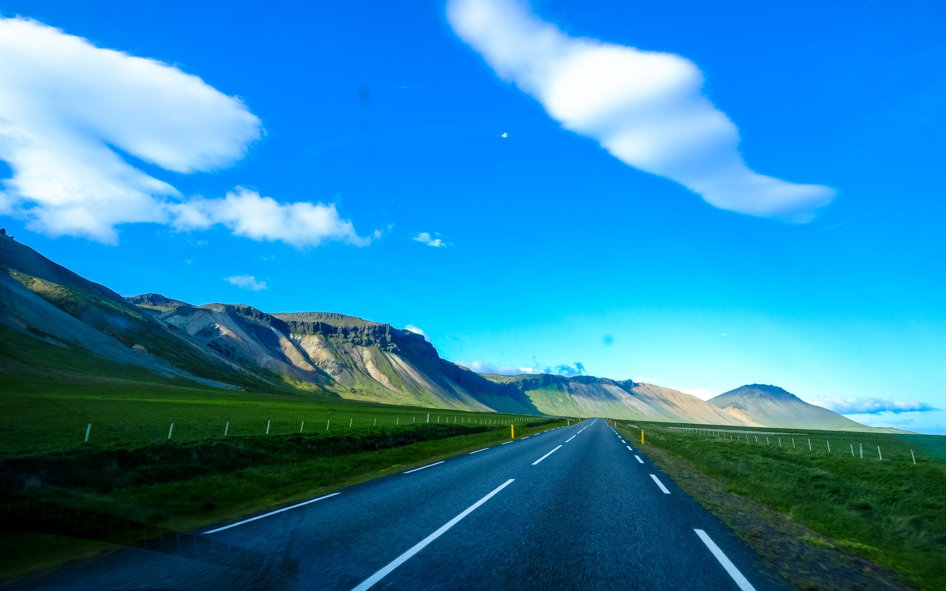 风景 蓝天白云 道路