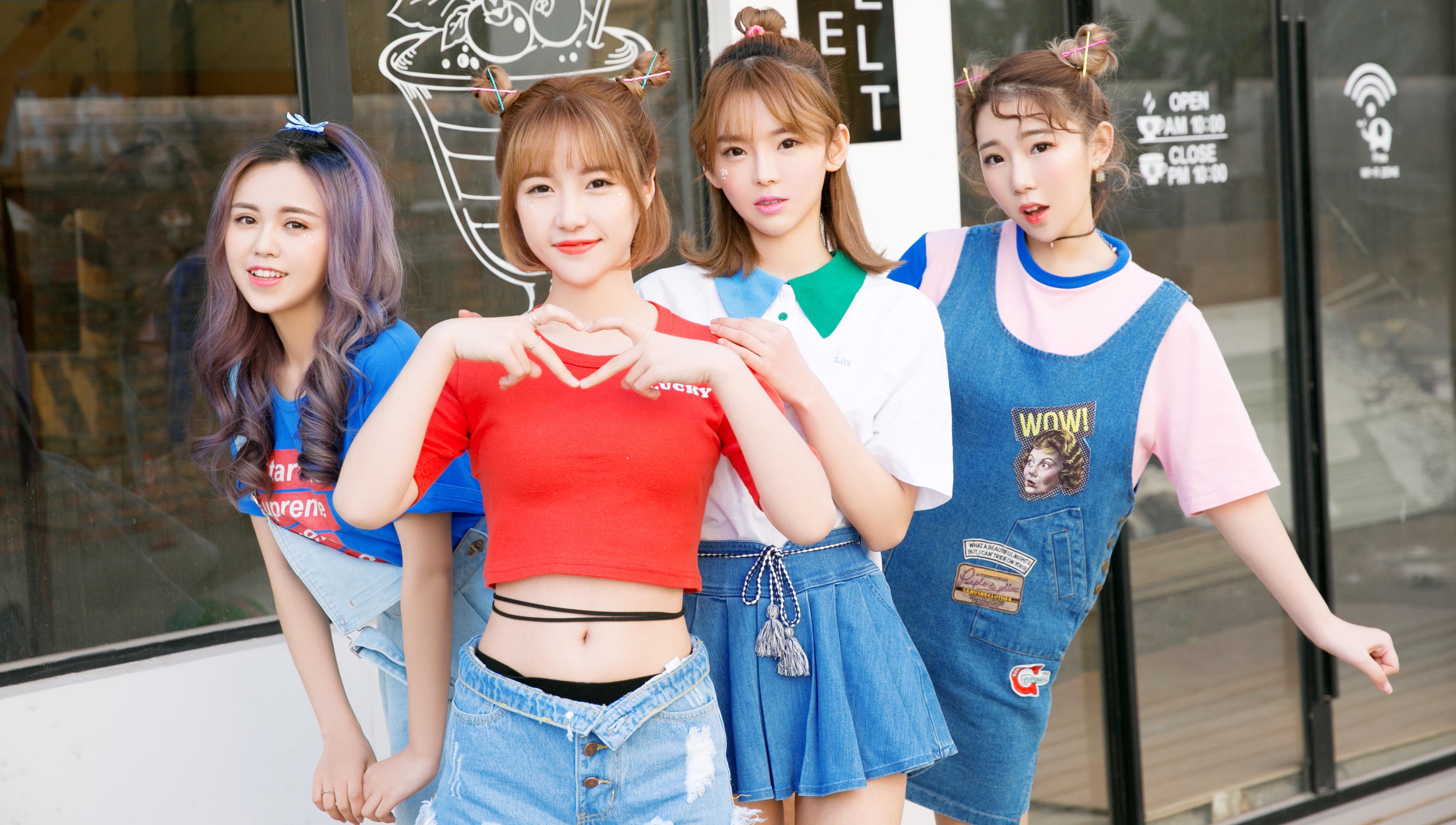 F20 女子偶像组合 时尚街拍