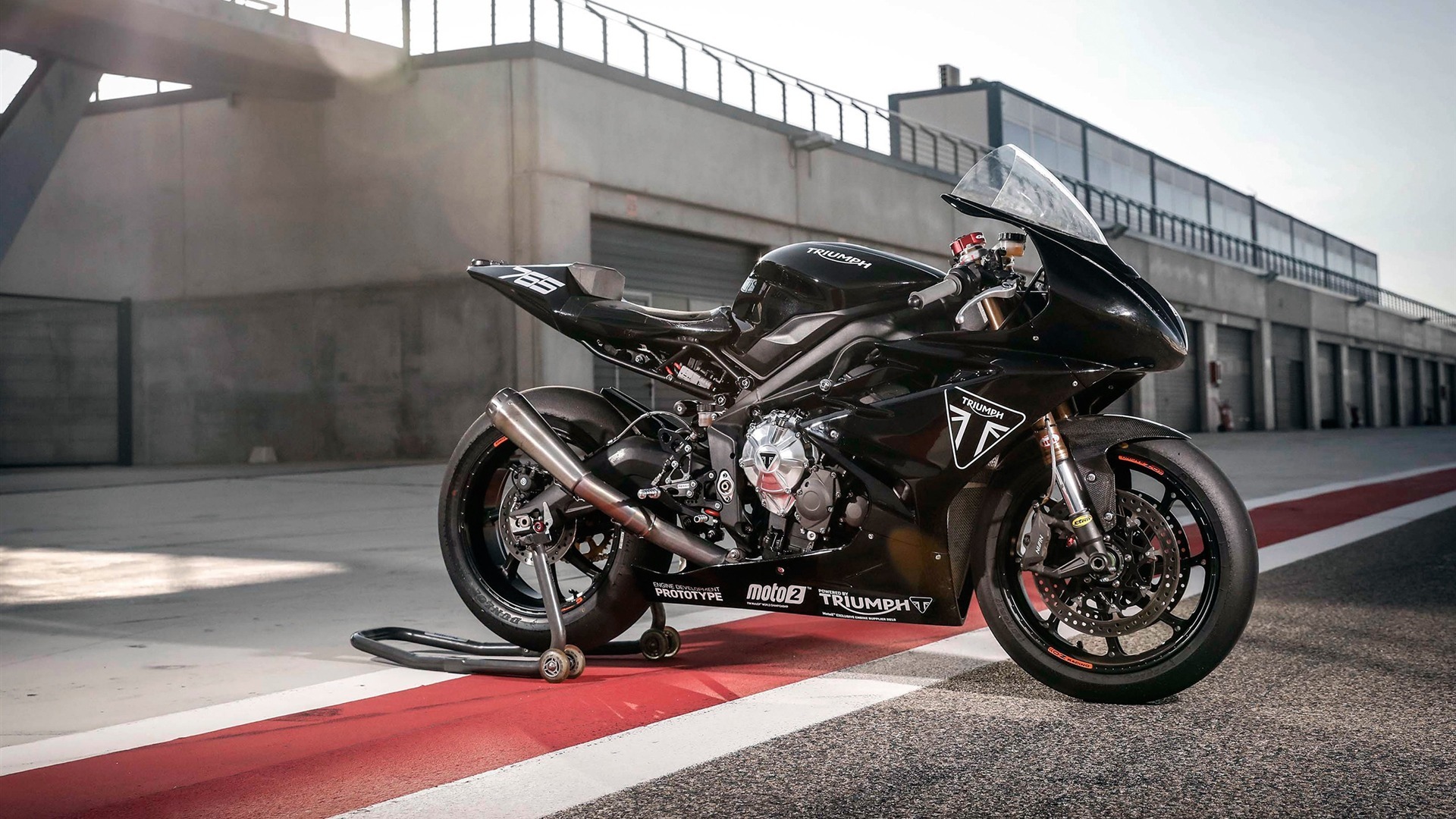 汽车 摩托车 凯旋代托纳765