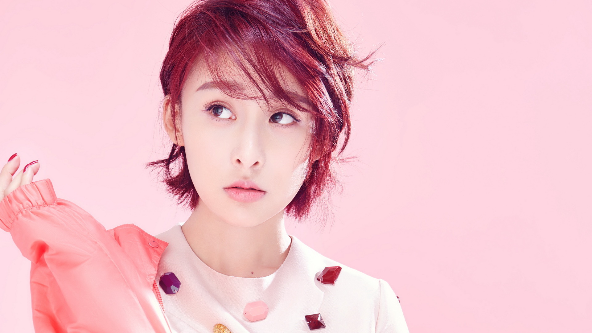 贾青  演员   歌手   气质美女    明星