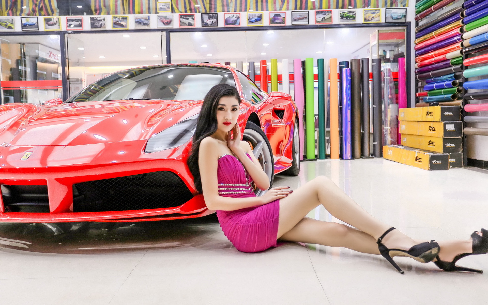 法拉利 改装车 美女 模特 宽屏