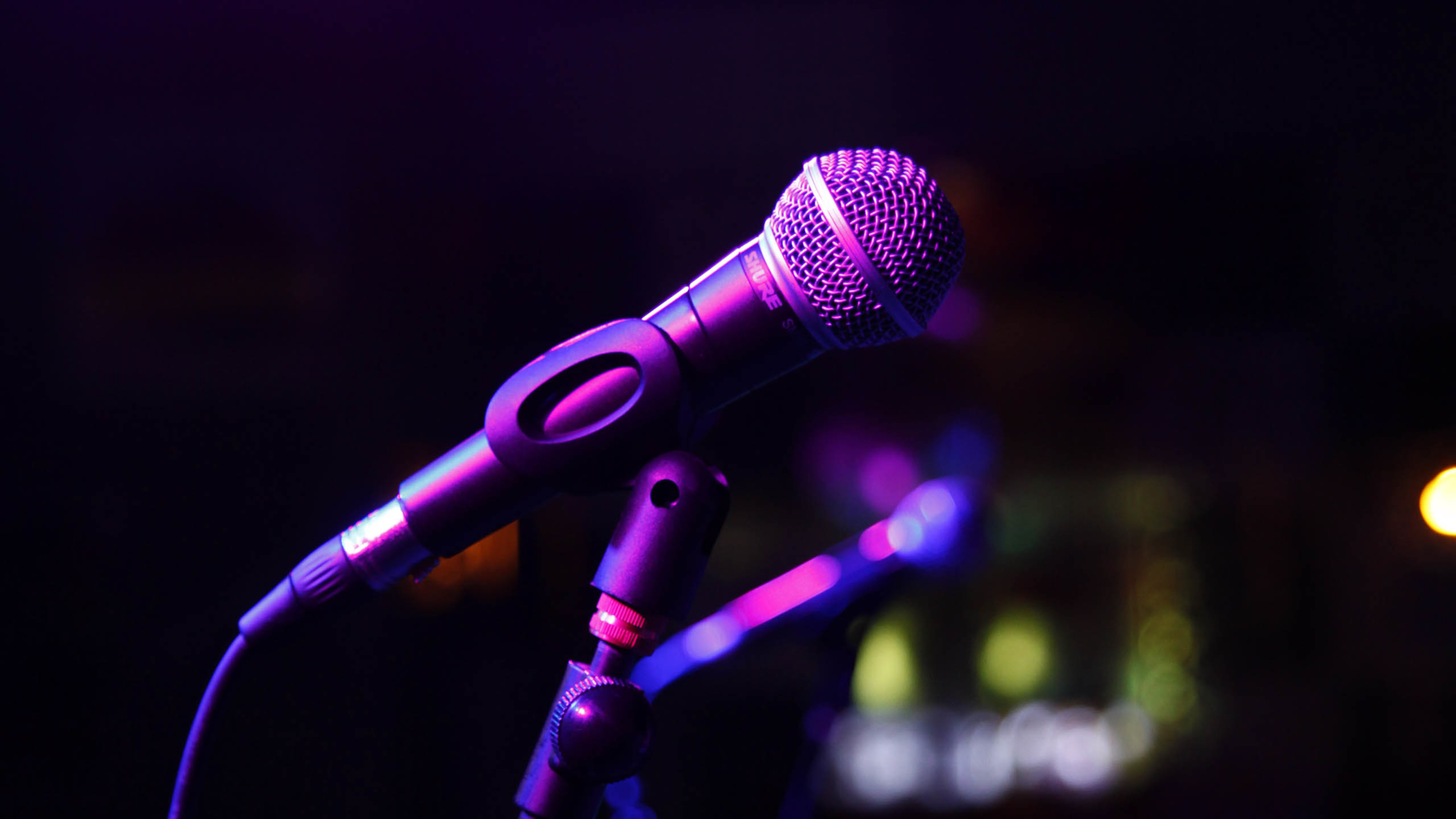紫色麦克风 话筒
