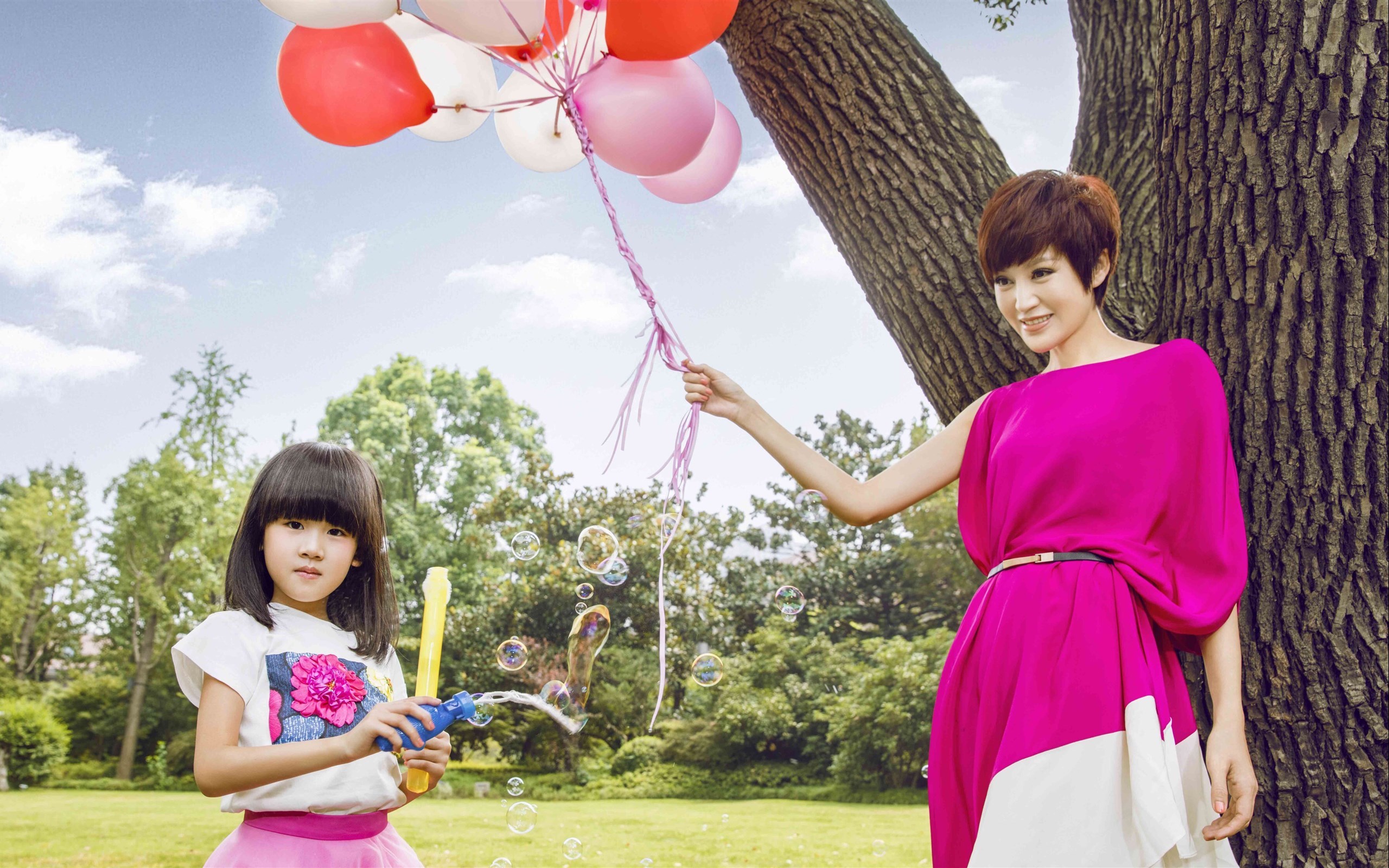 鲍蕾  贝儿  亲子照  温馨可爱   宽屏