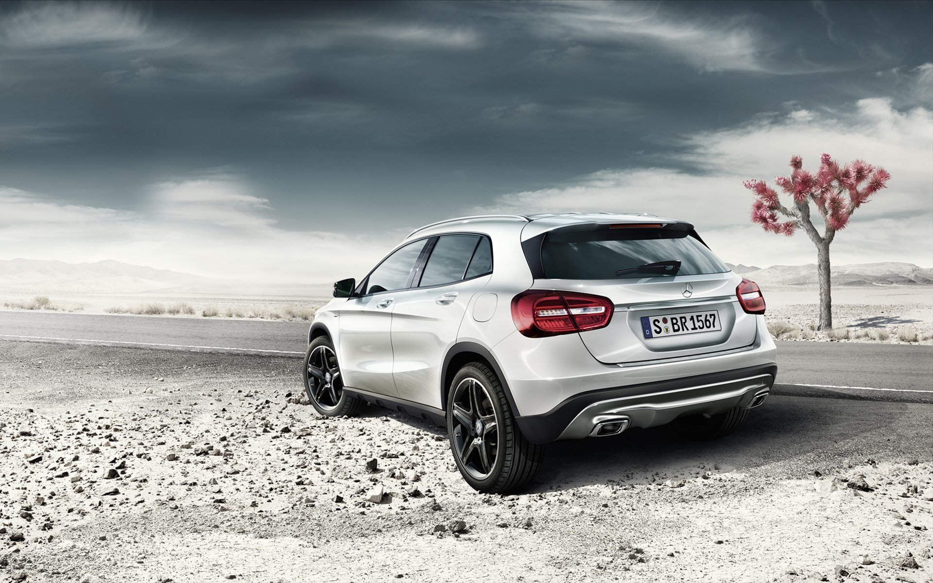 汽车 跑车 奔驰 儿童桌面专用