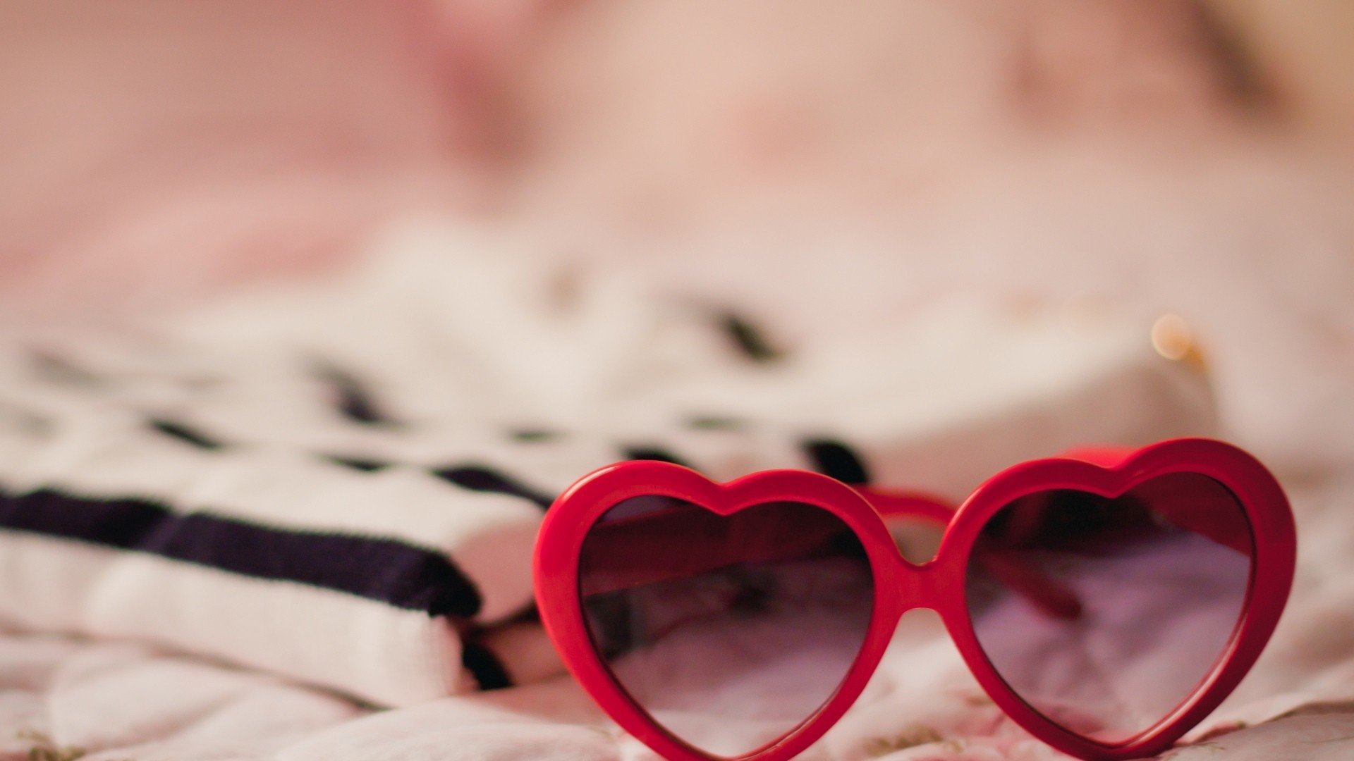 小清新 唯美 温馨 温暖 阳光 治愈系 安静 生活 慢生活 清新淡雅 温馨一刻 静物写真 物语  眼镜 心