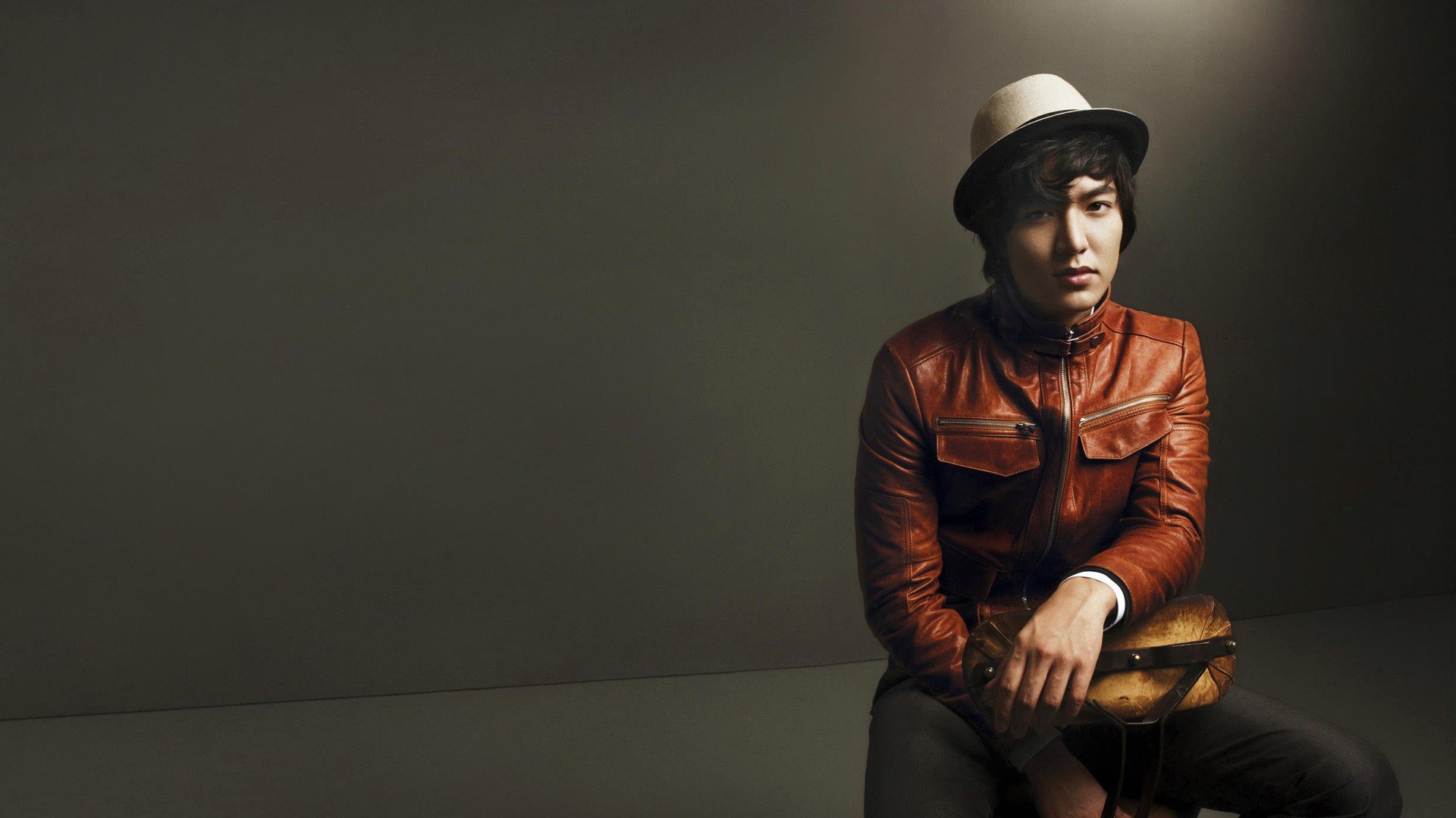 影视 明星 男 韩国 韩星 帅哥 李敏镐 李民浩 李敏浩