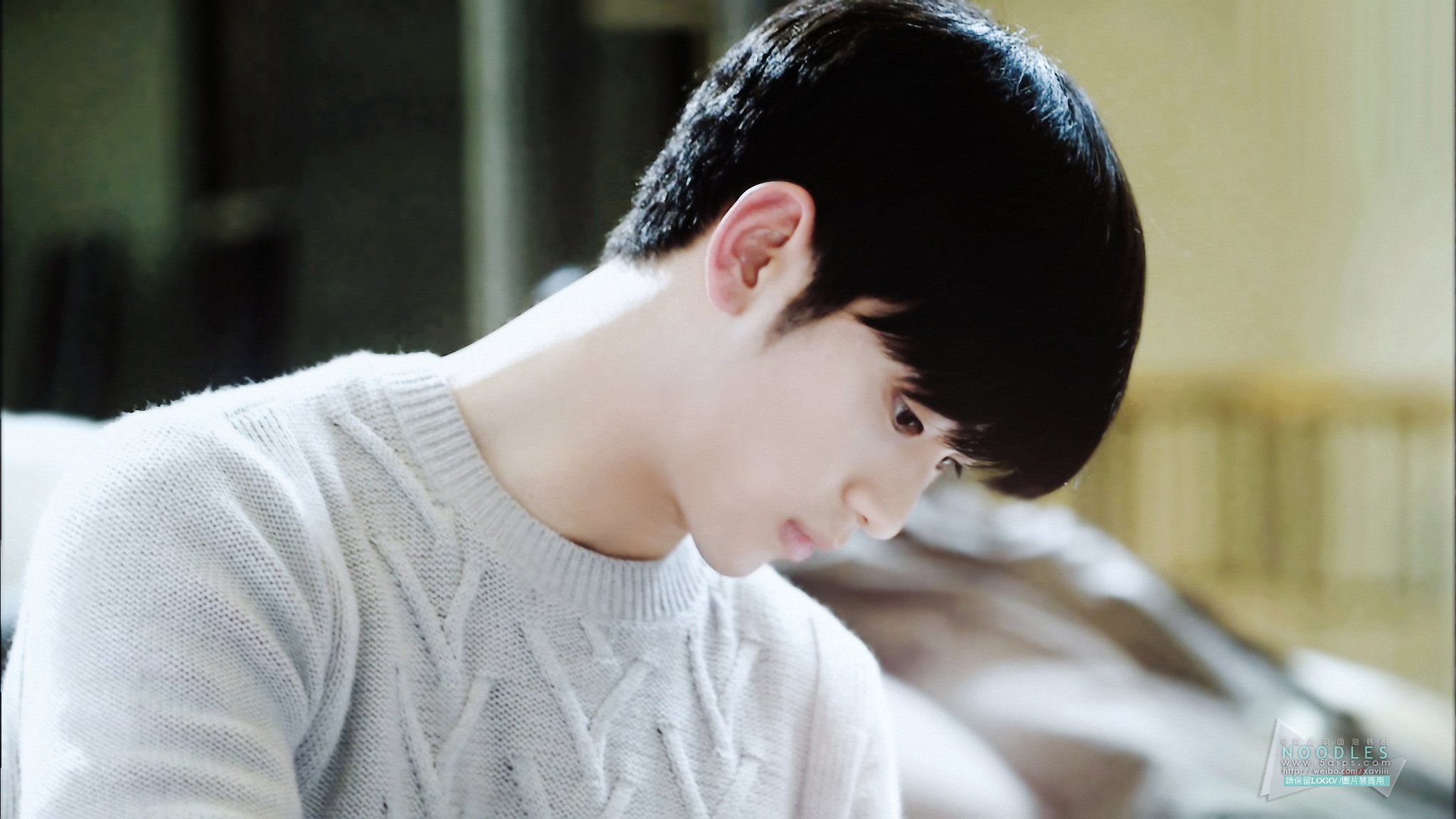 影视剧照 来自星星的你 韩剧 明星 都敏俊 教授 千颂伊 全智贤 金秀贤