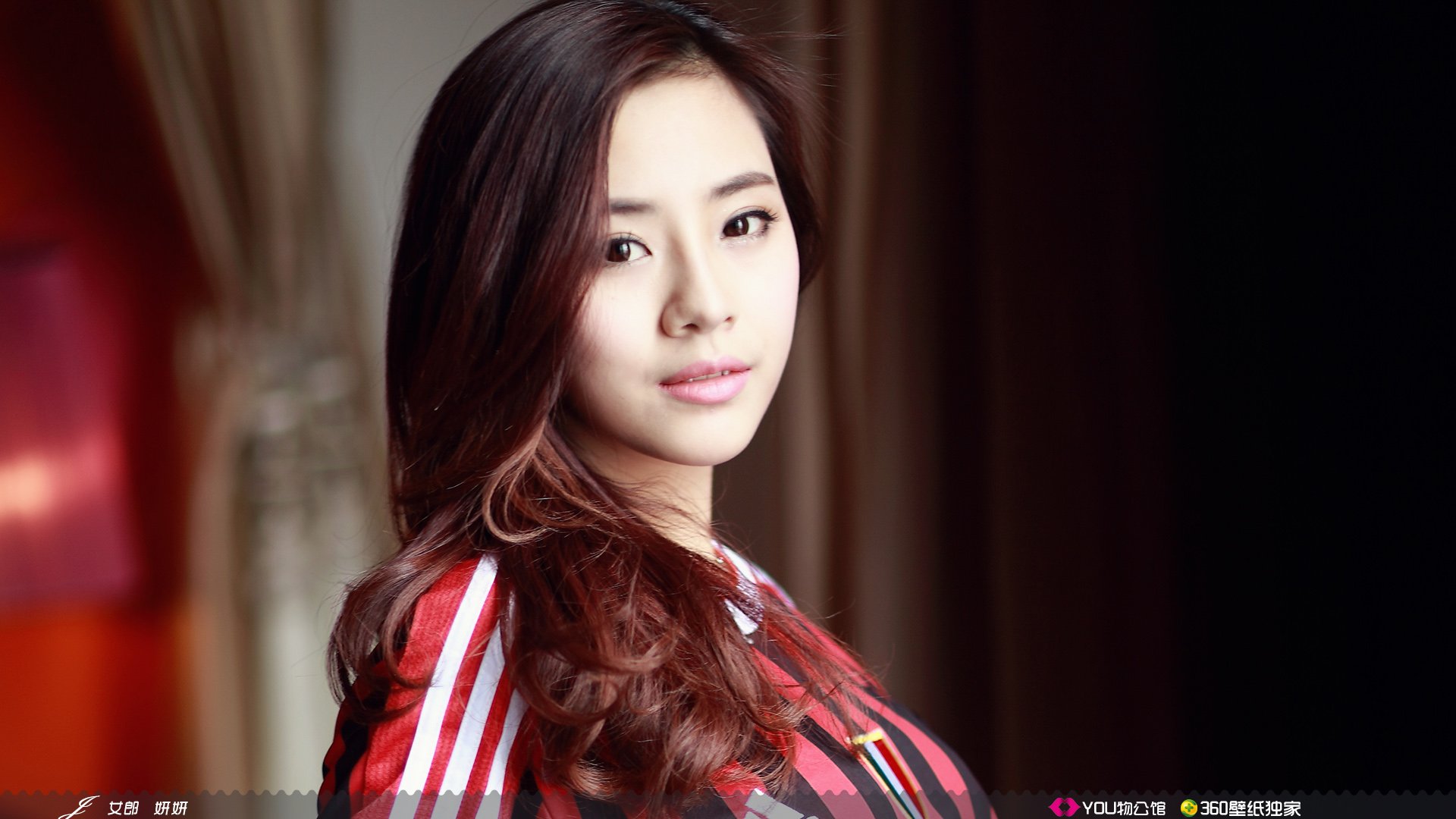 YOU物公馆  @YOU物公馆官博 美女 YOU物馆 足球宝贝 世界杯 J女郎 妍妍