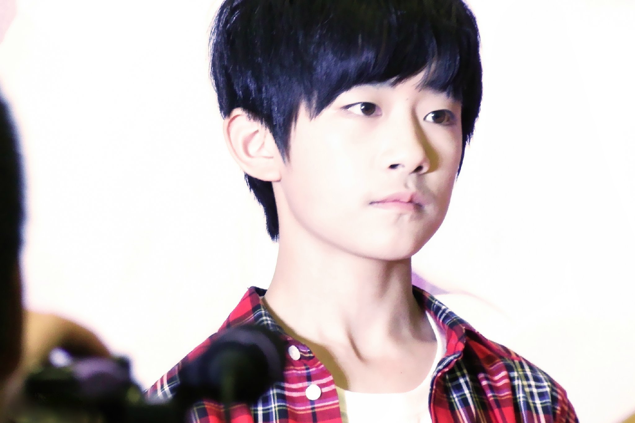 明星 组合 帅哥 TFBOYS 易烊千玺