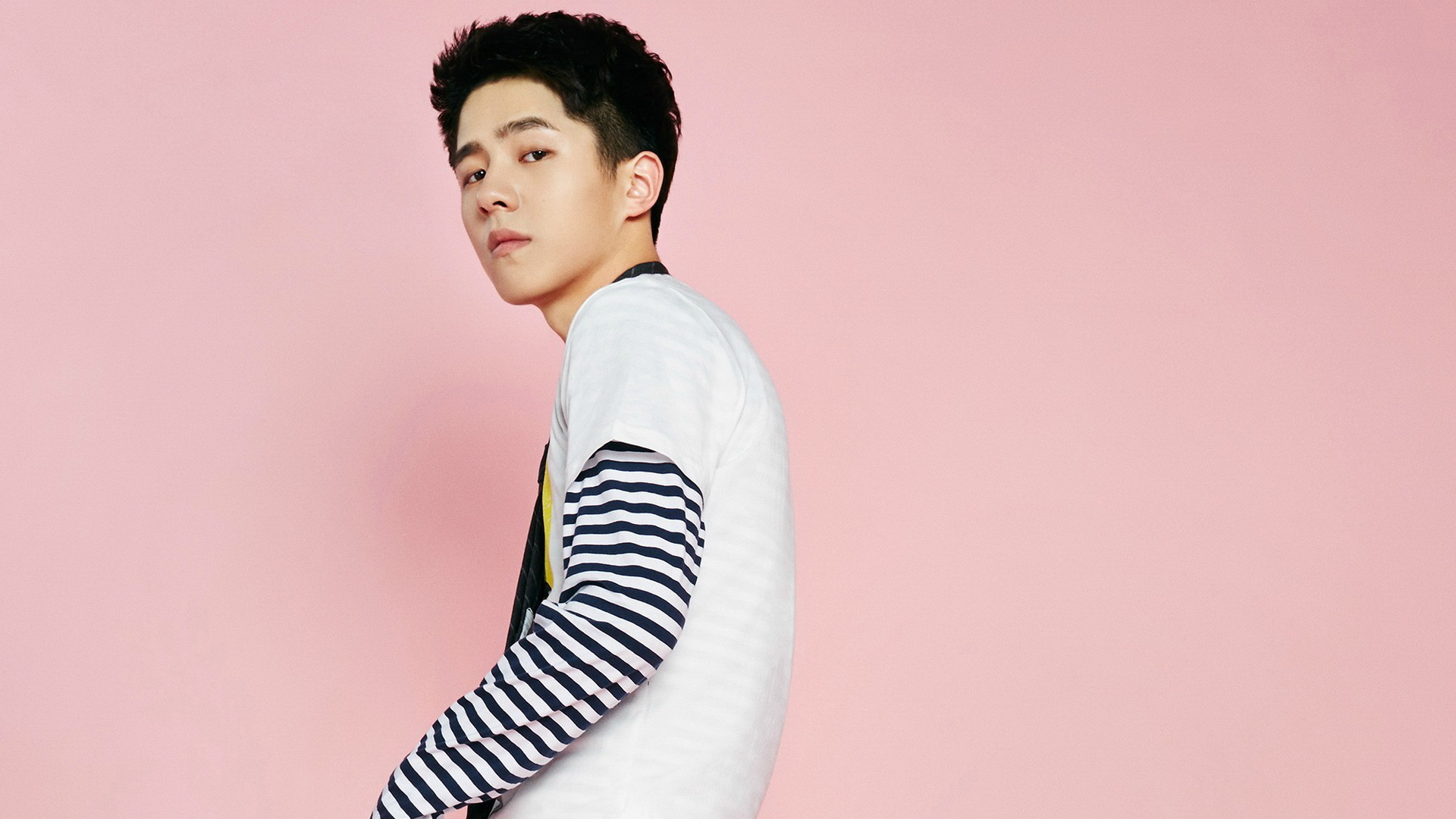 刘昊然 演员 小鲜肉 活力四射 明星