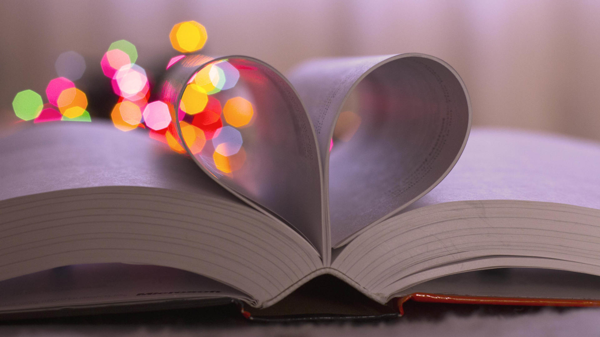 心动创意 爱心 书 炫彩