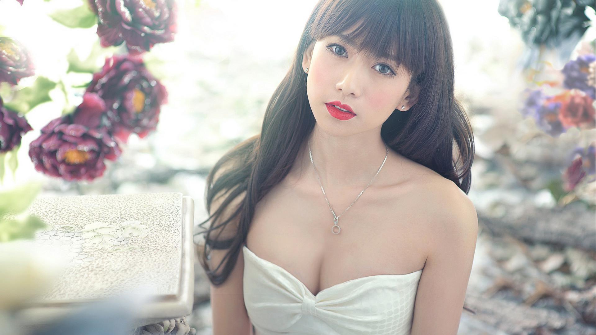 美女 性感女神 红唇