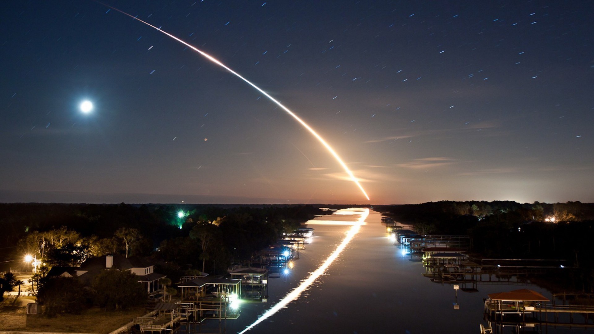 风景 夜晚 星空 划破天空 灯光