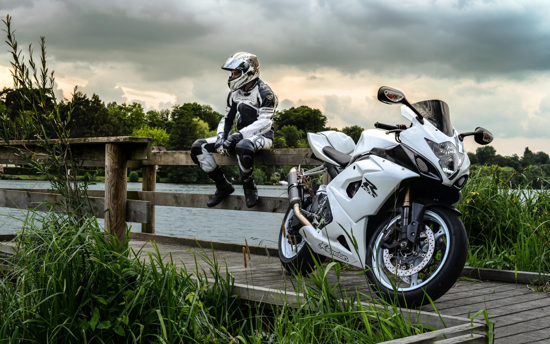 汽车 摩托车 铃木