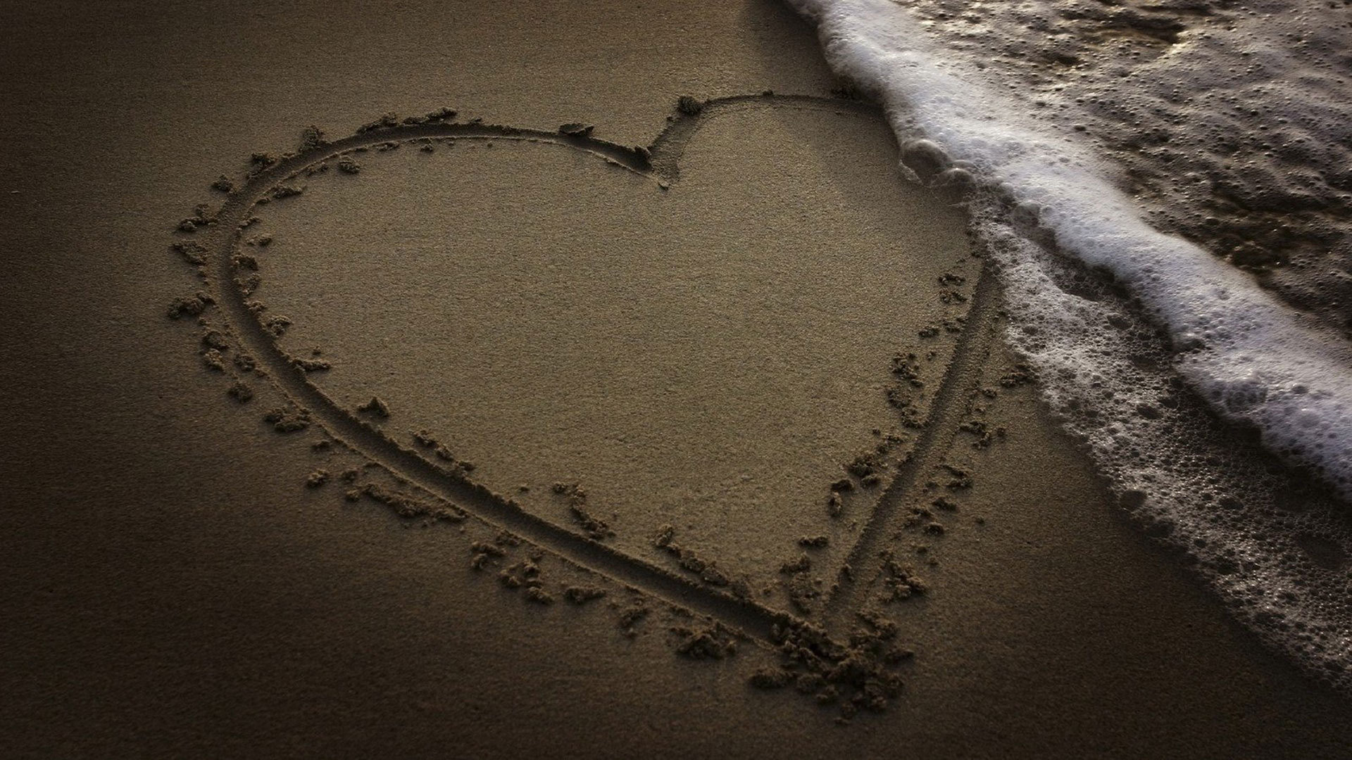 心动创意 爱心 沙滩