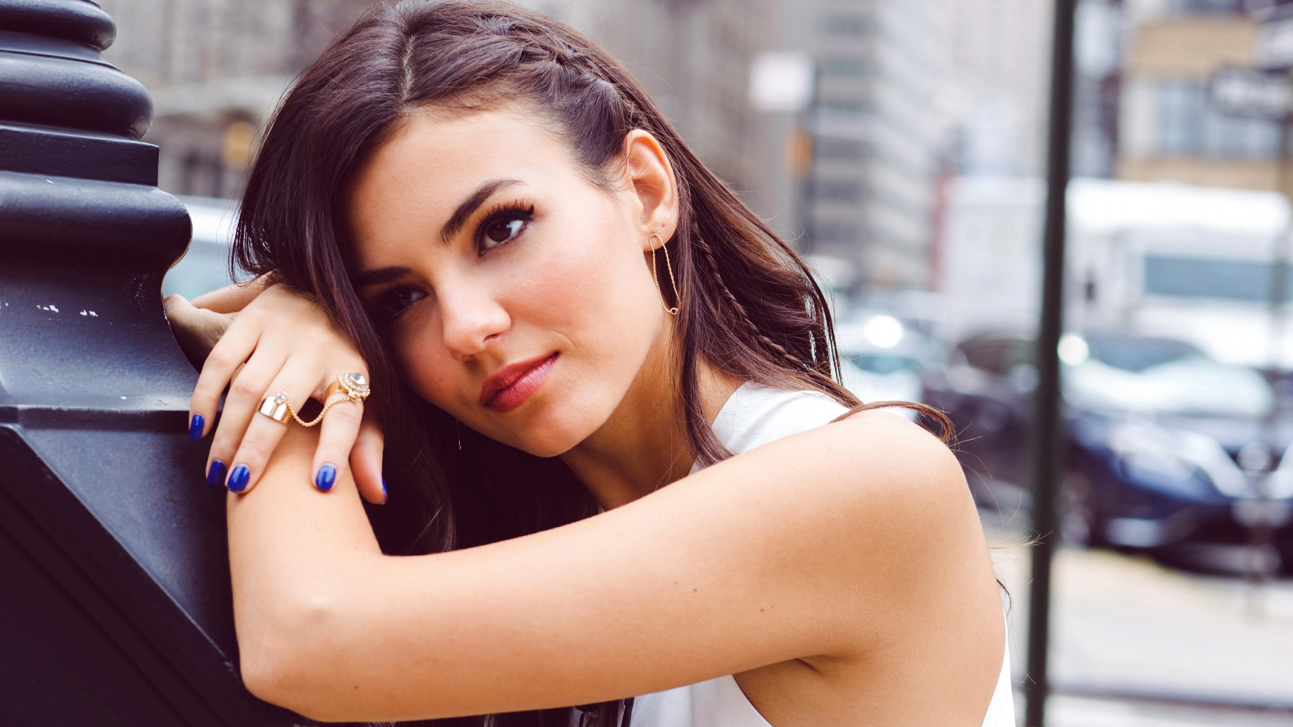 欧美女神 性感 街头 长发