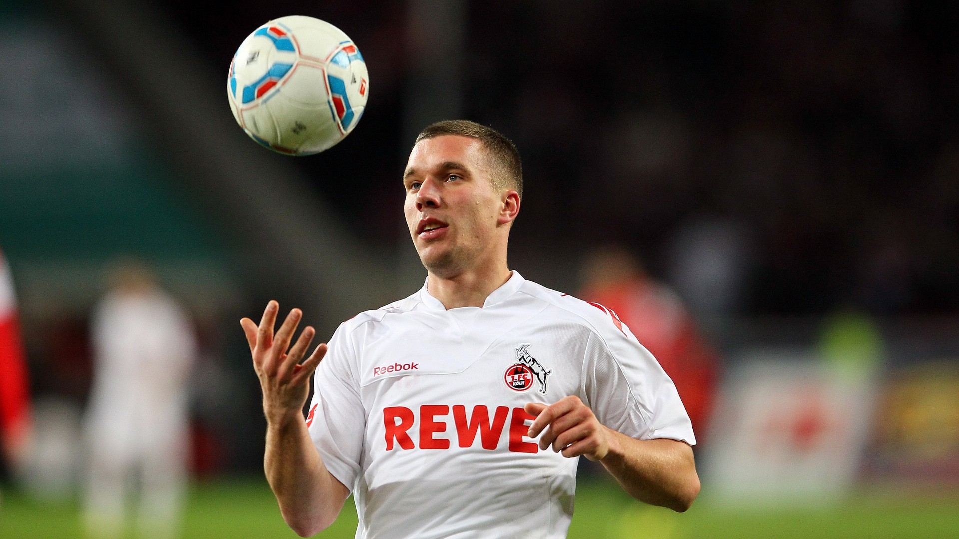 体育 足球 波多尔斯基