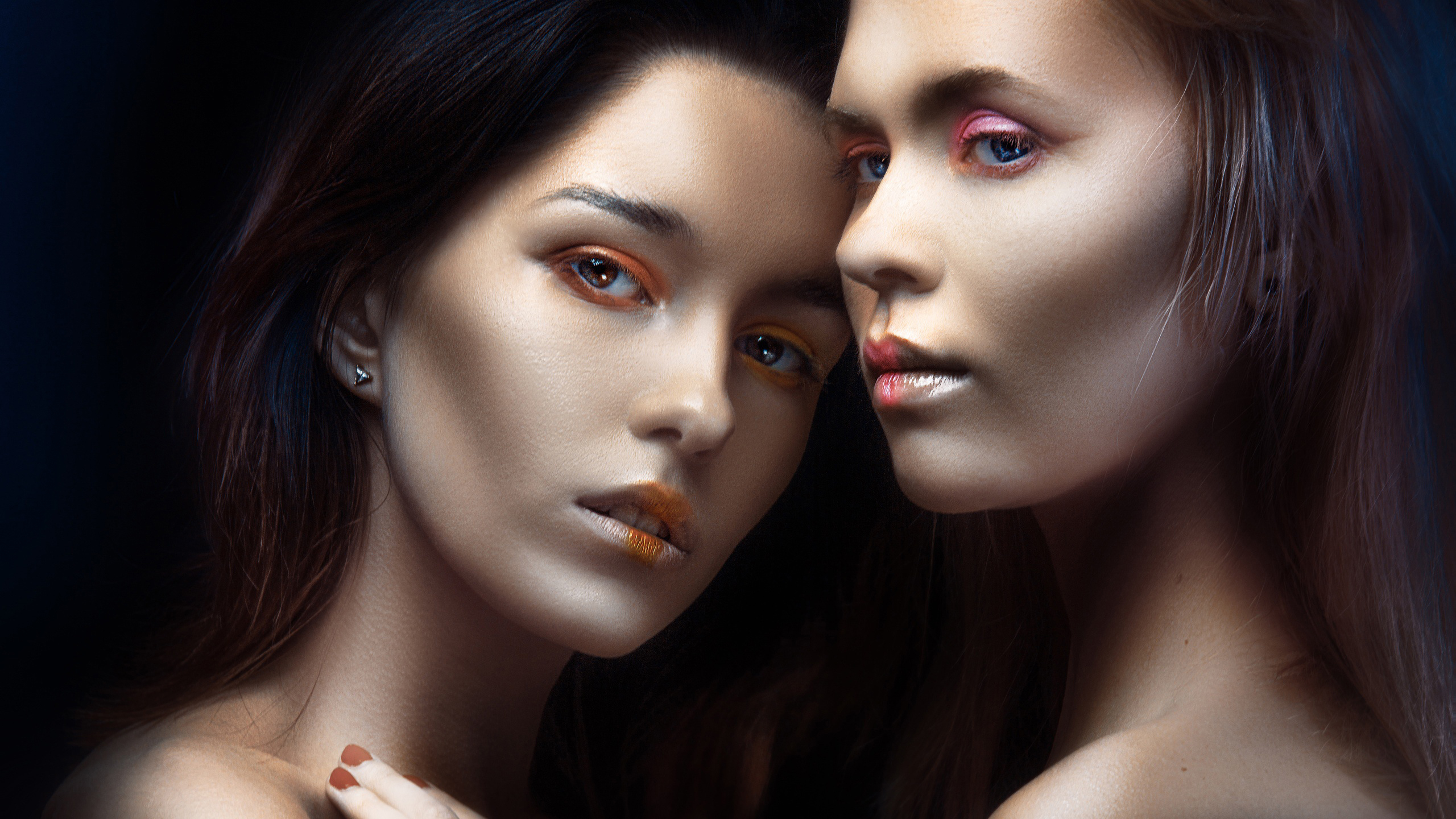 性感女神 模特 黑白 长发