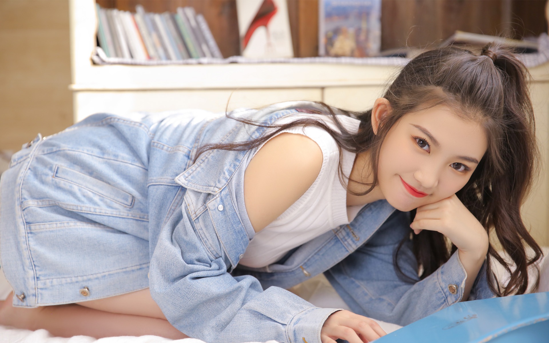 清纯  治愈系美女  性感