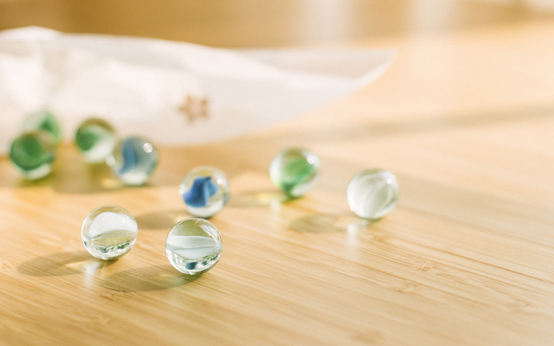 小清新 静物写真 玻璃球