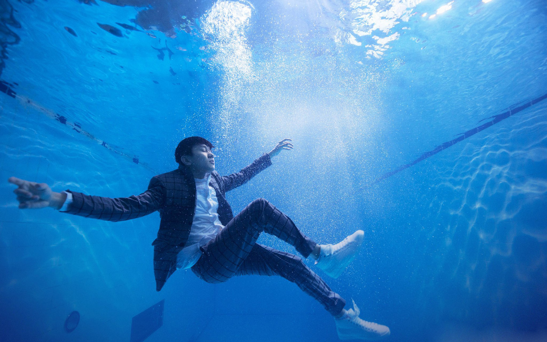 林俊杰 水中蓝景 摄影 宽屏