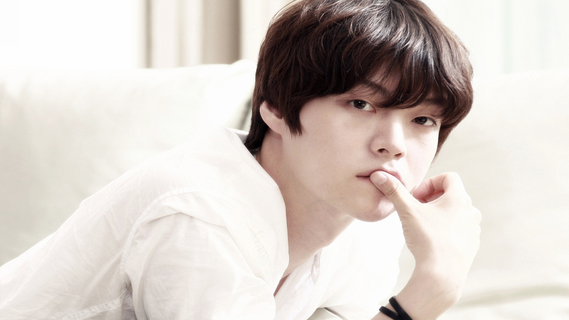 安宰贤 韩国 演员 小鲜肉 帅哥 明星