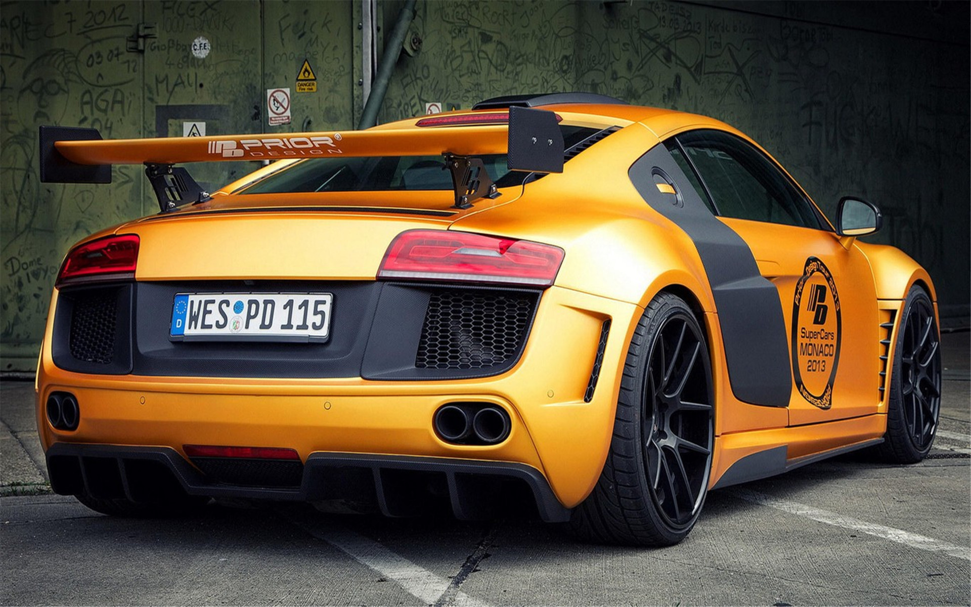 奥迪 R8赛车版 GT8508 橘黄色跑车