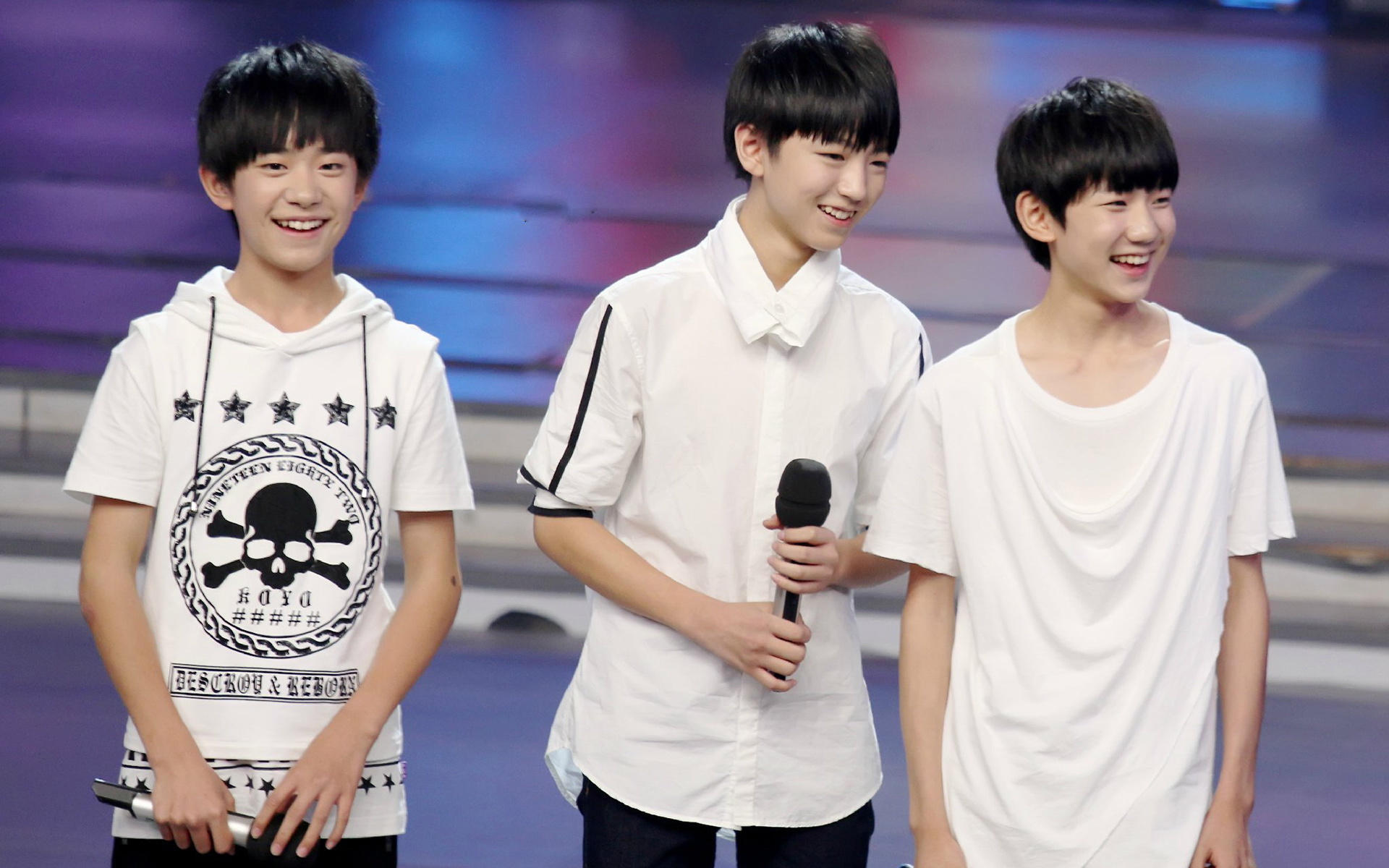 加油少年 TFBOYS 王俊凯 王源 易烊千玺 组合 帅哥 明星 歌手 小鲜肉