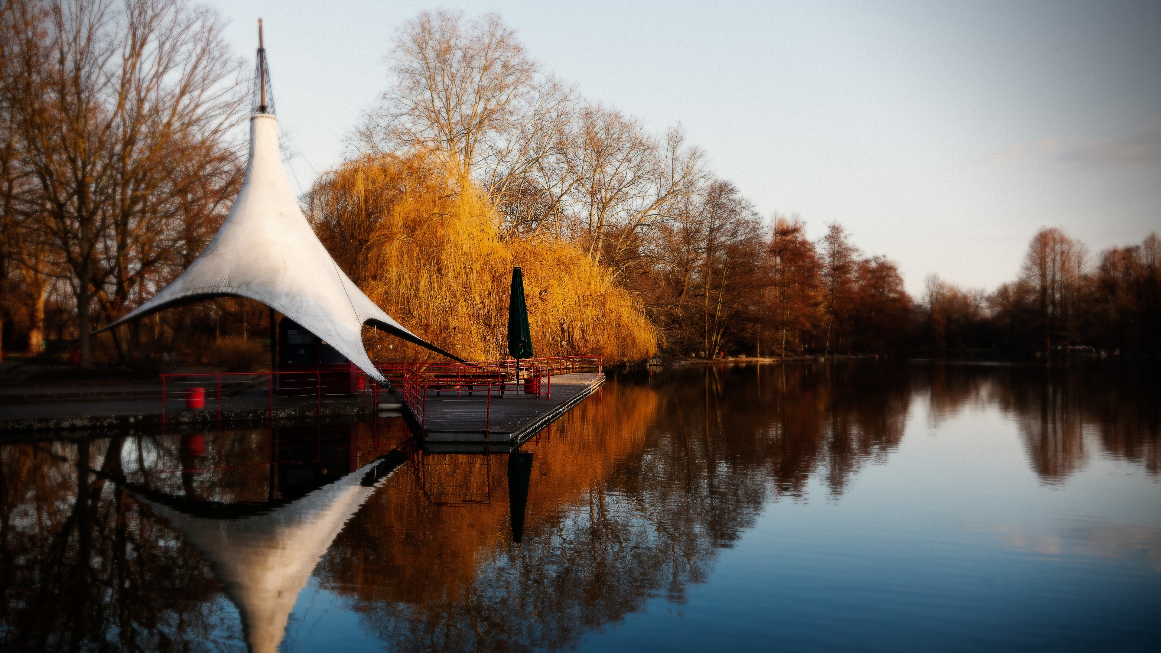 秋天 湖水 寂静