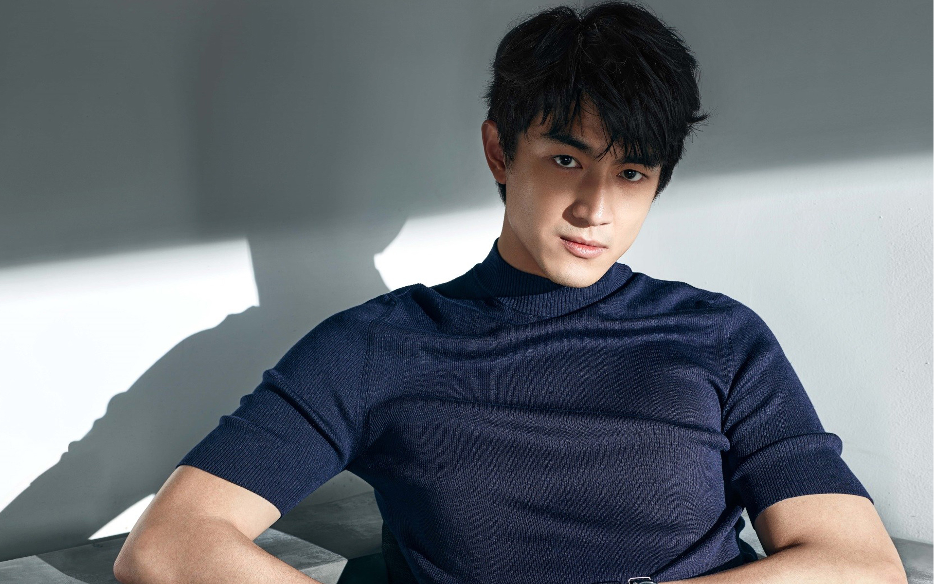 林更新 成熟 帅气