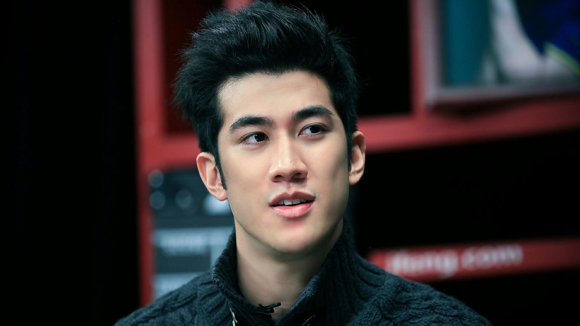 李治廷 演员 歌手 小鲜肉 帅哥 明星