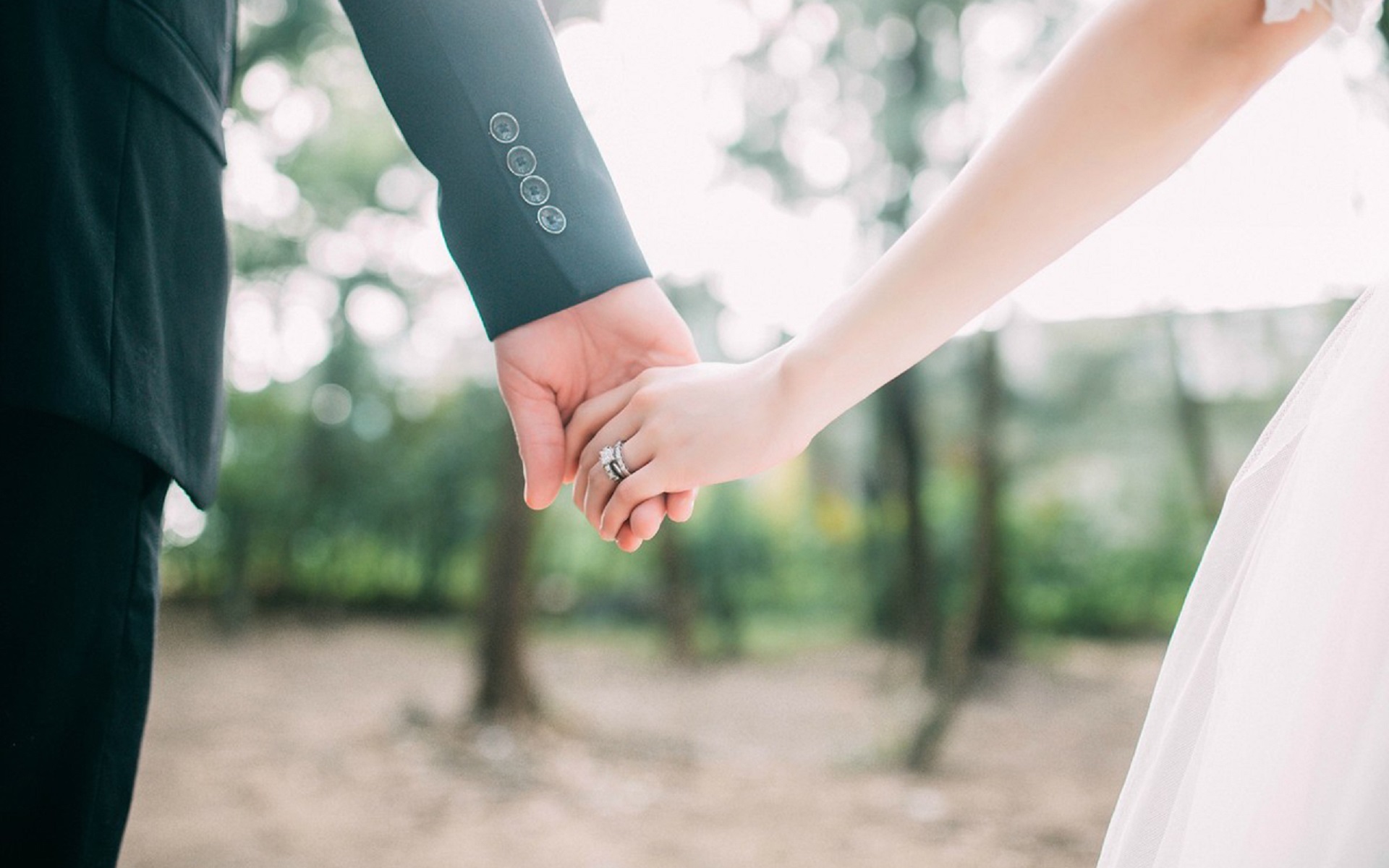 唯美温馨 牵手 新娘 新郎