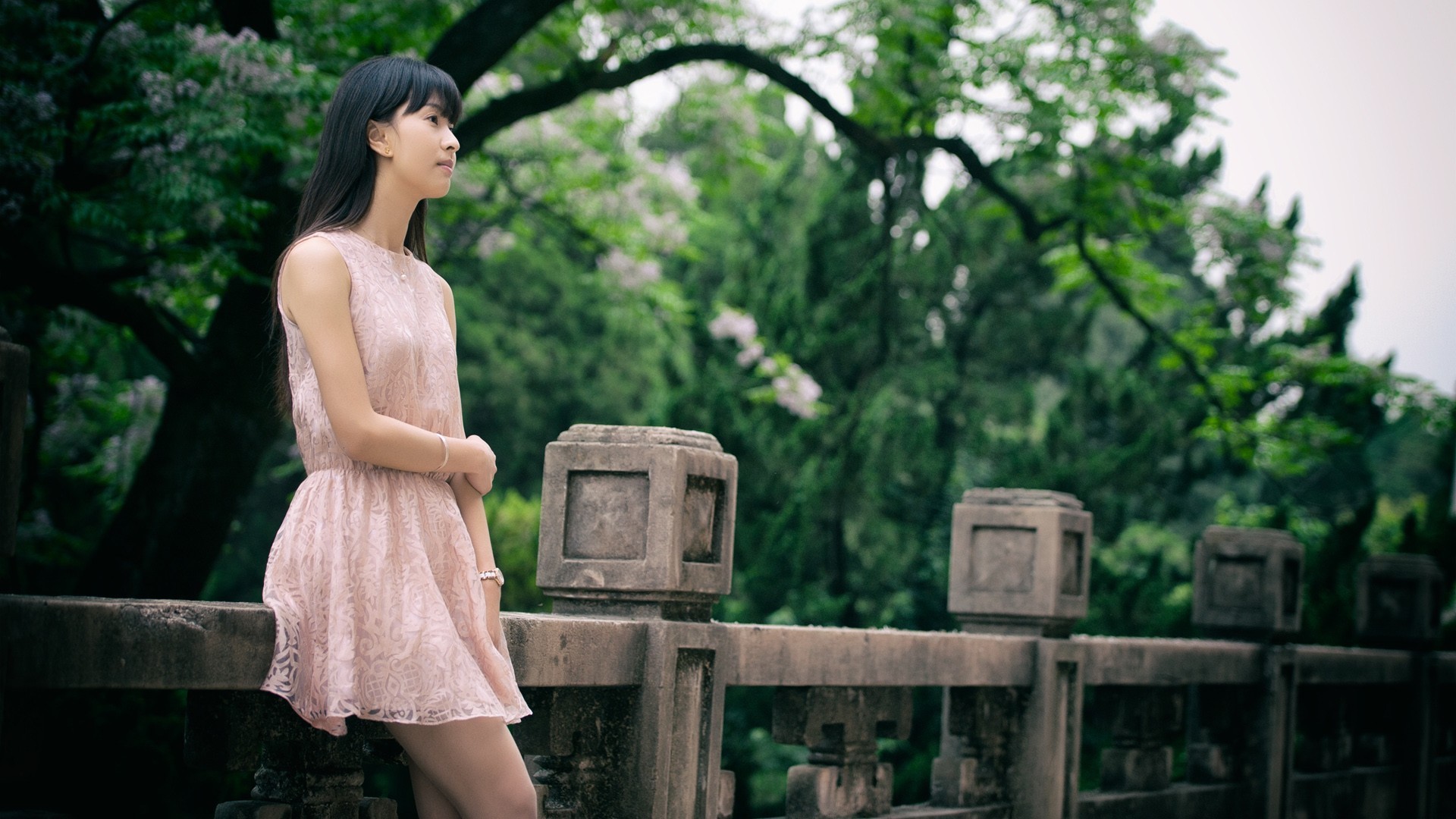 清纯   桥上的那抹风景线