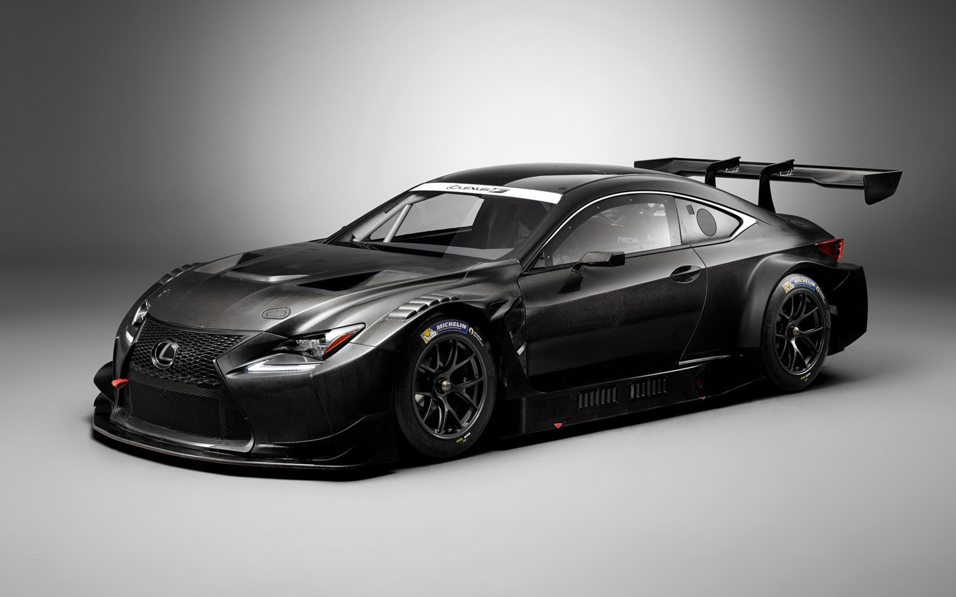 雷克萨斯 黑色跑车 RCFGT3