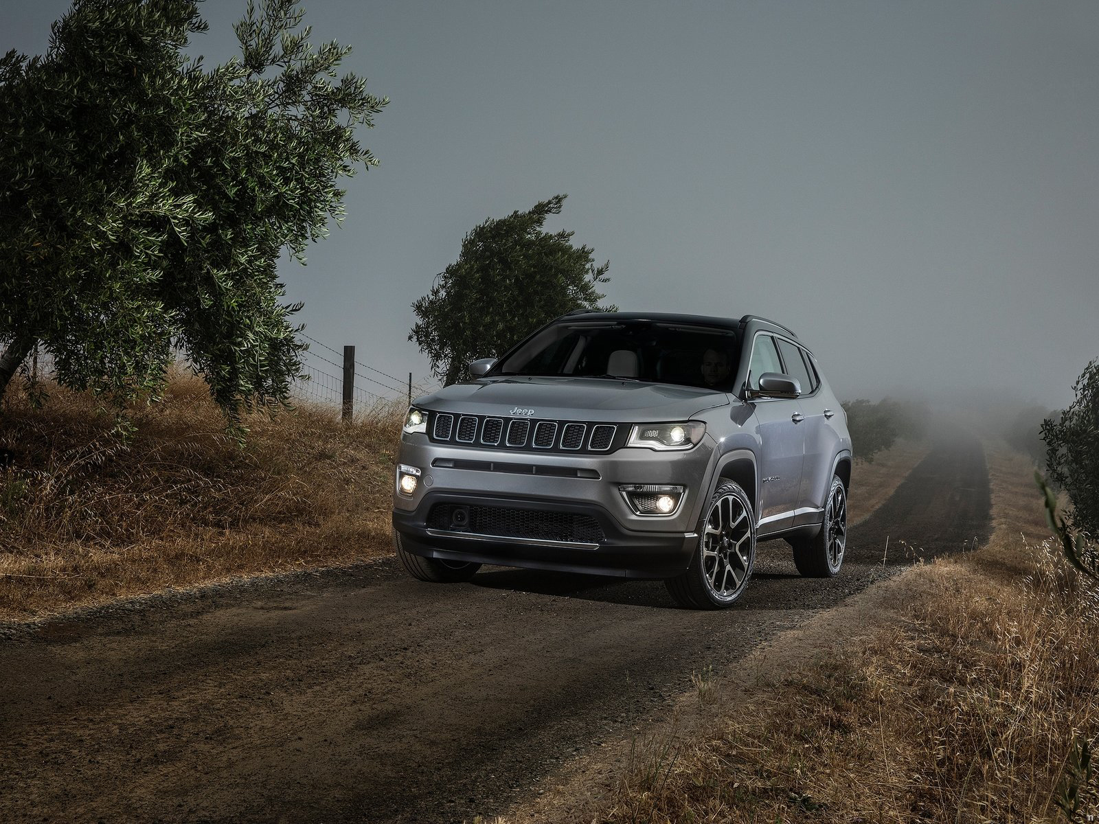 汽车 SUV 指南者 JEEP