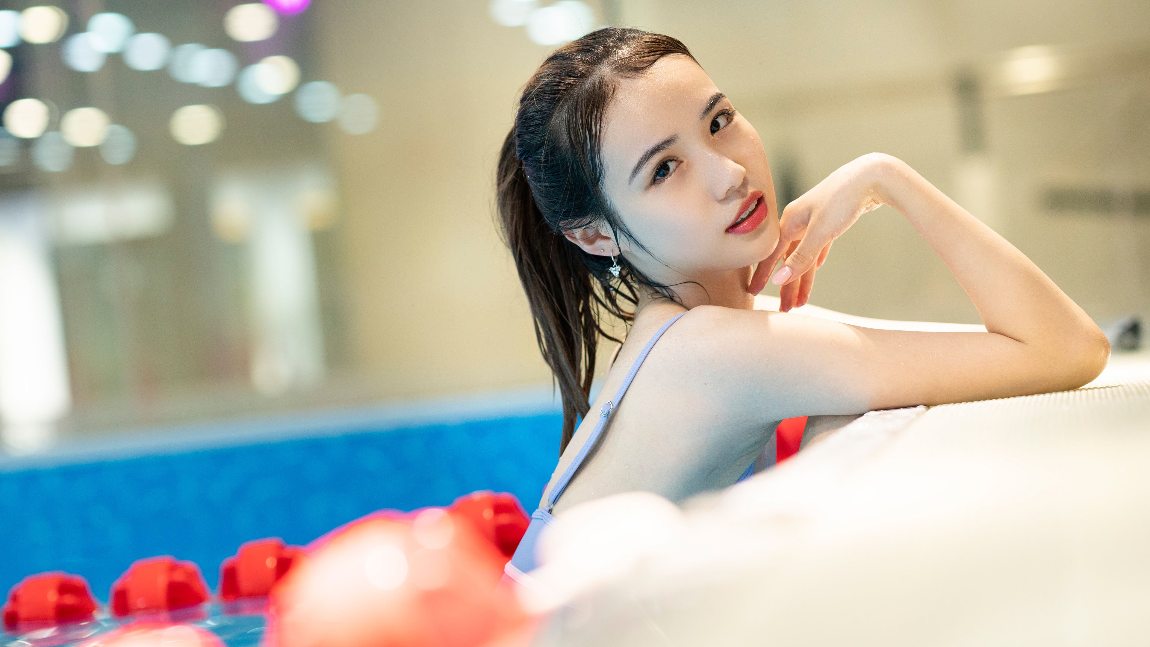 性感女神 游泳池 养眼