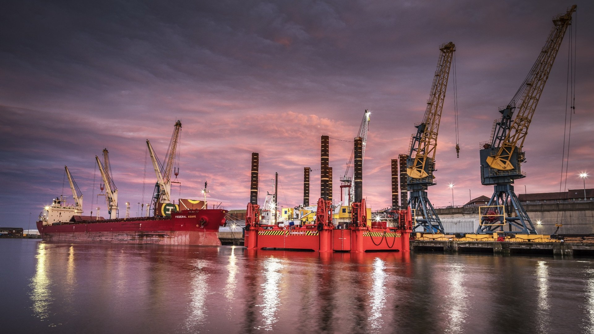 城市夜景 码头 港口