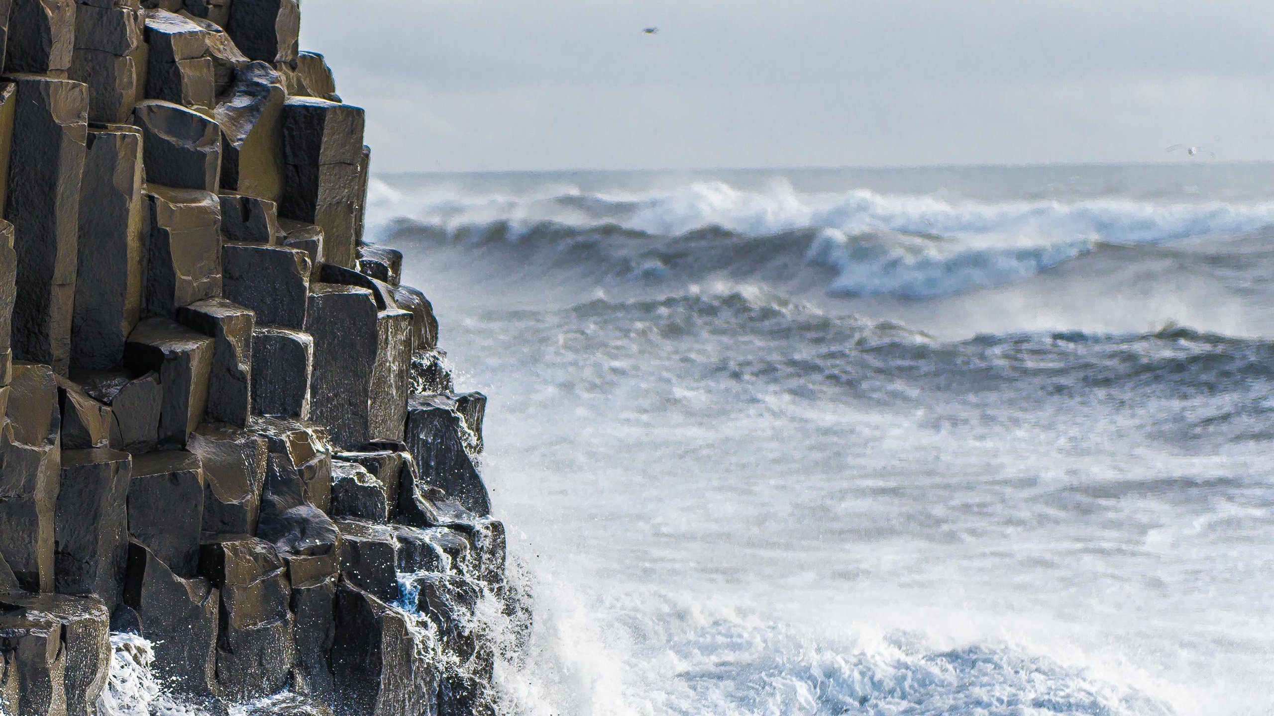 海洋天堂 玄武柱岩 海浪 波涛