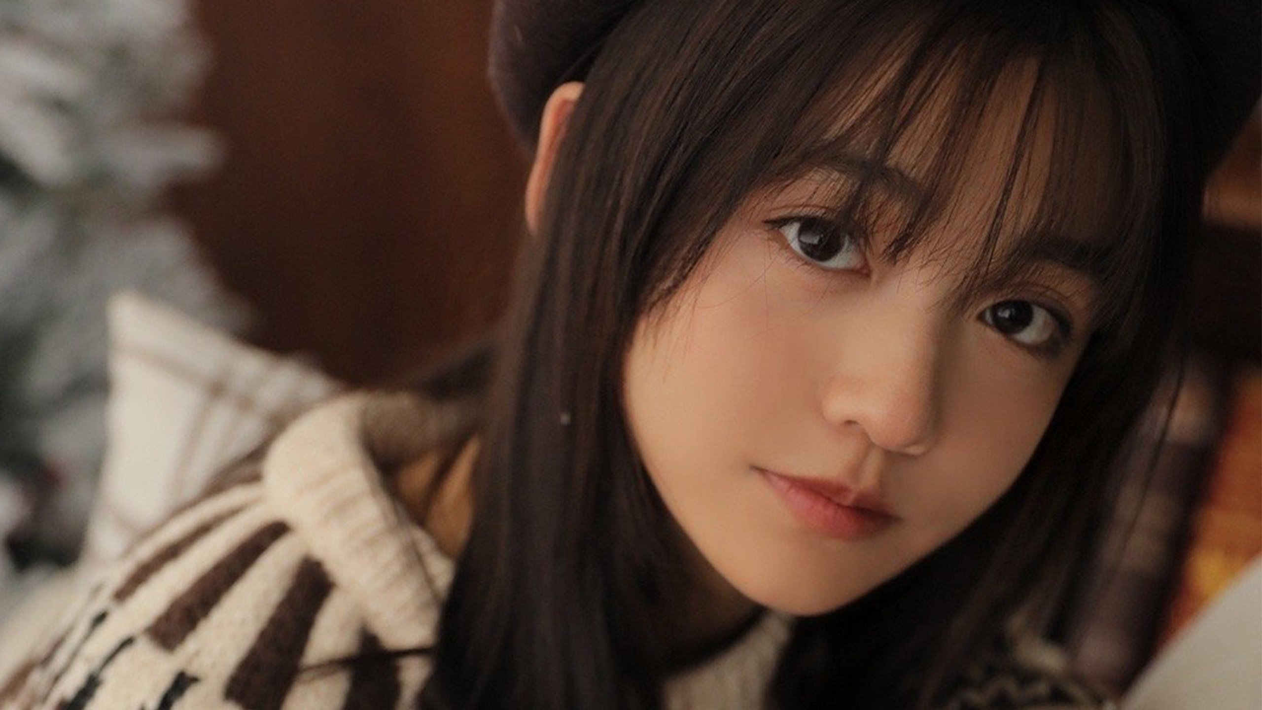 清纯 学生 居家 女孩 毛衣