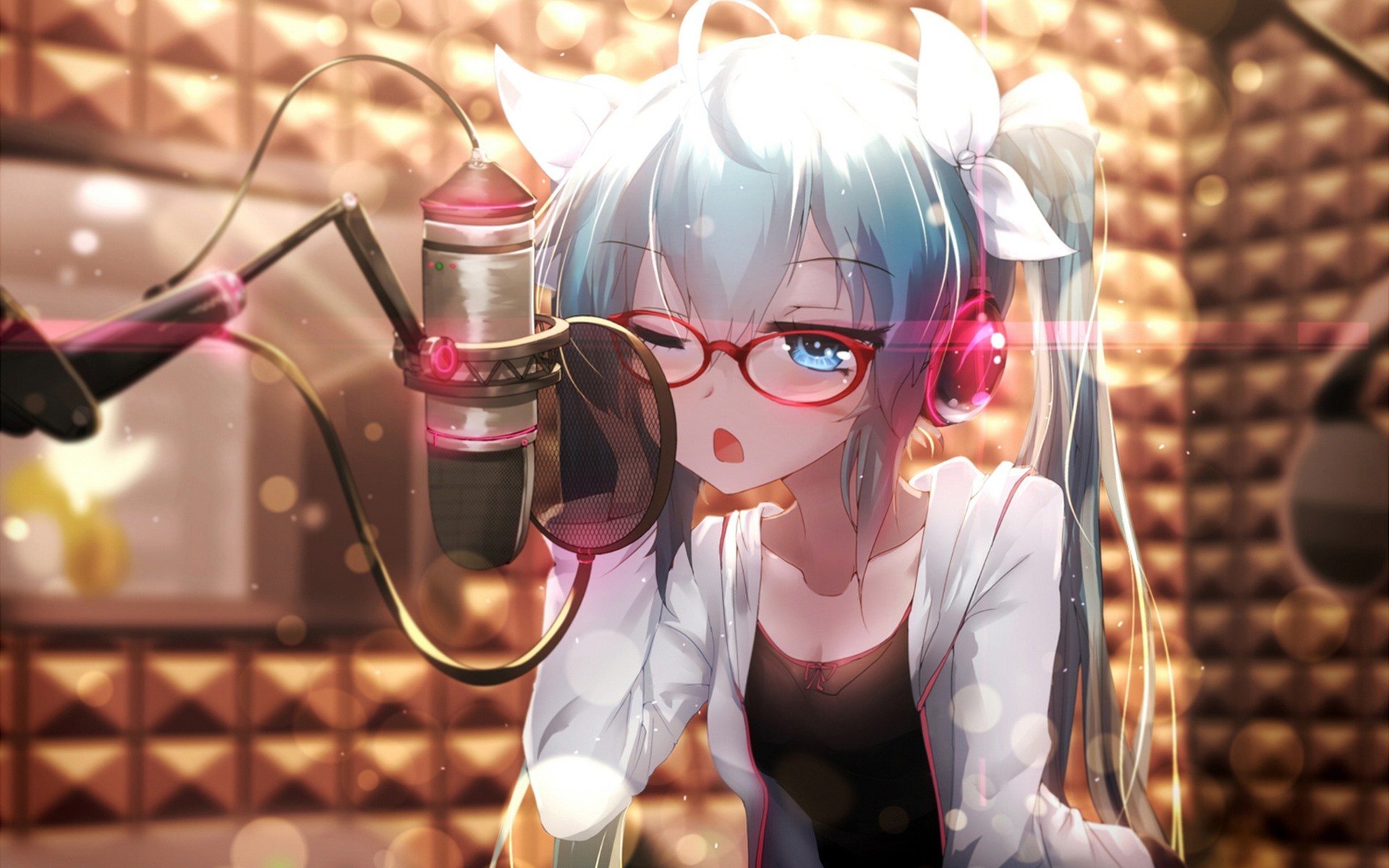 卡通人物 KTV 唱歌 眼镜 耳机