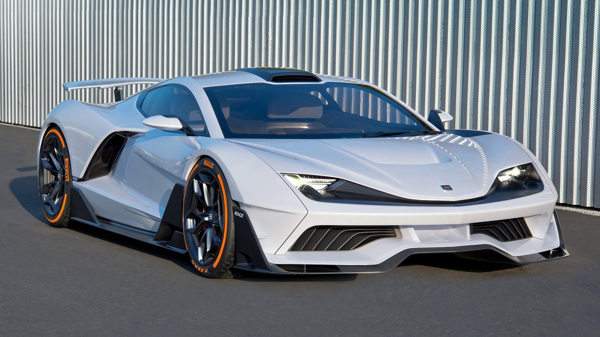 跑车 白色 尾翼 超跑