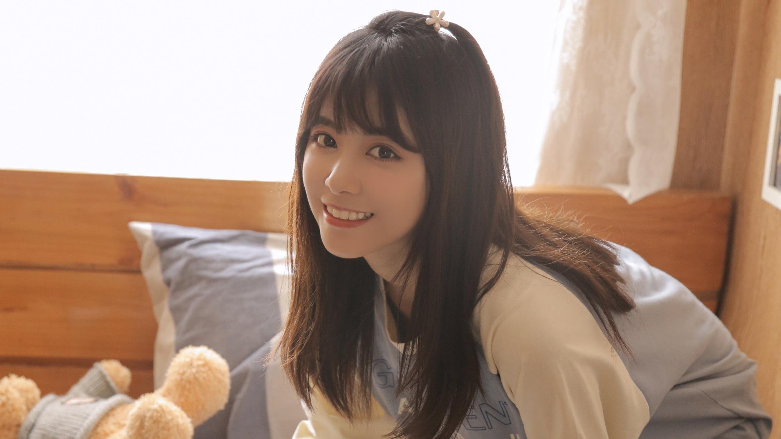 清纯 阳光 元气 可爱 女孩 长发