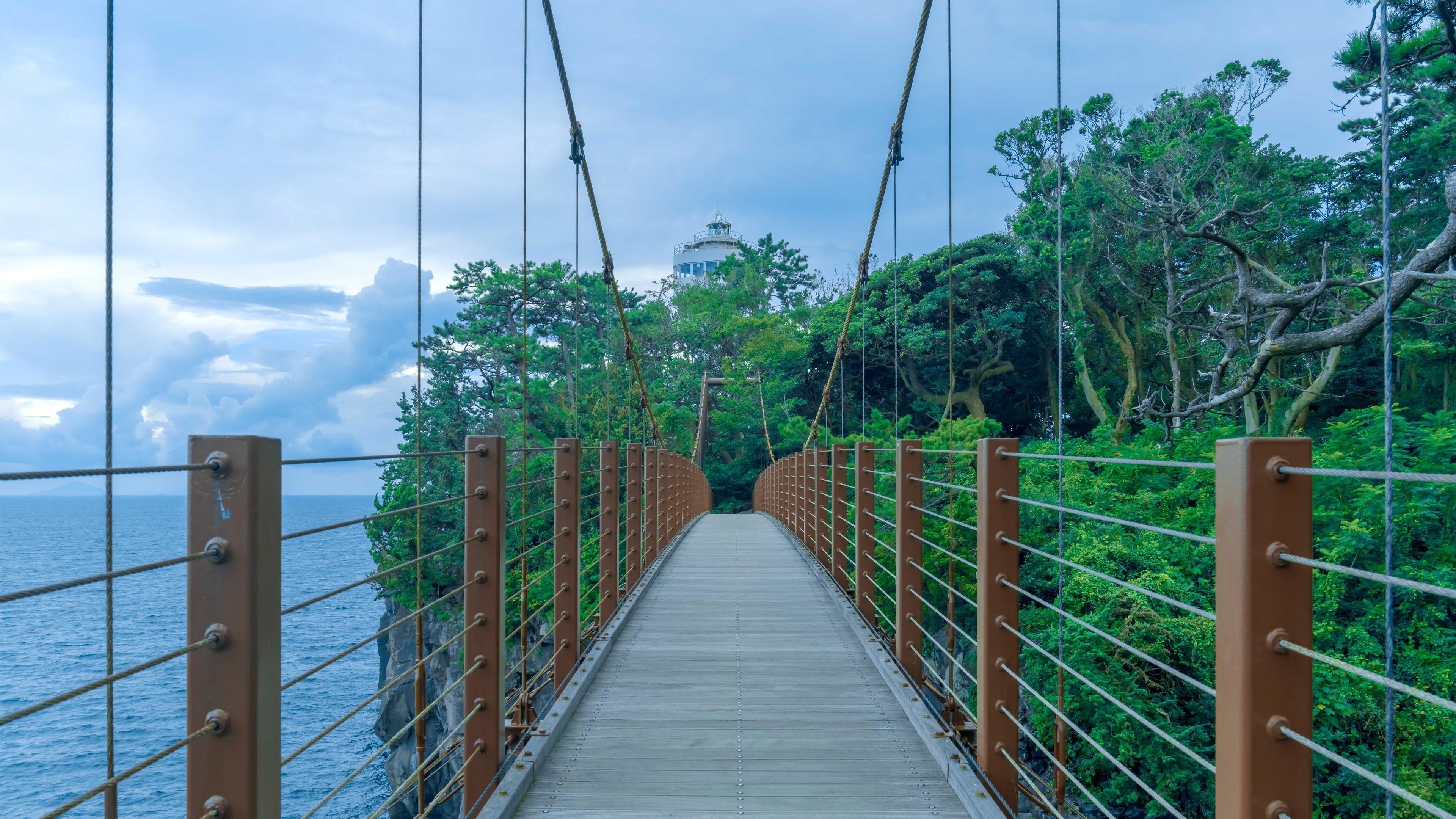 日本伊动城海岸  海水蔚蓝