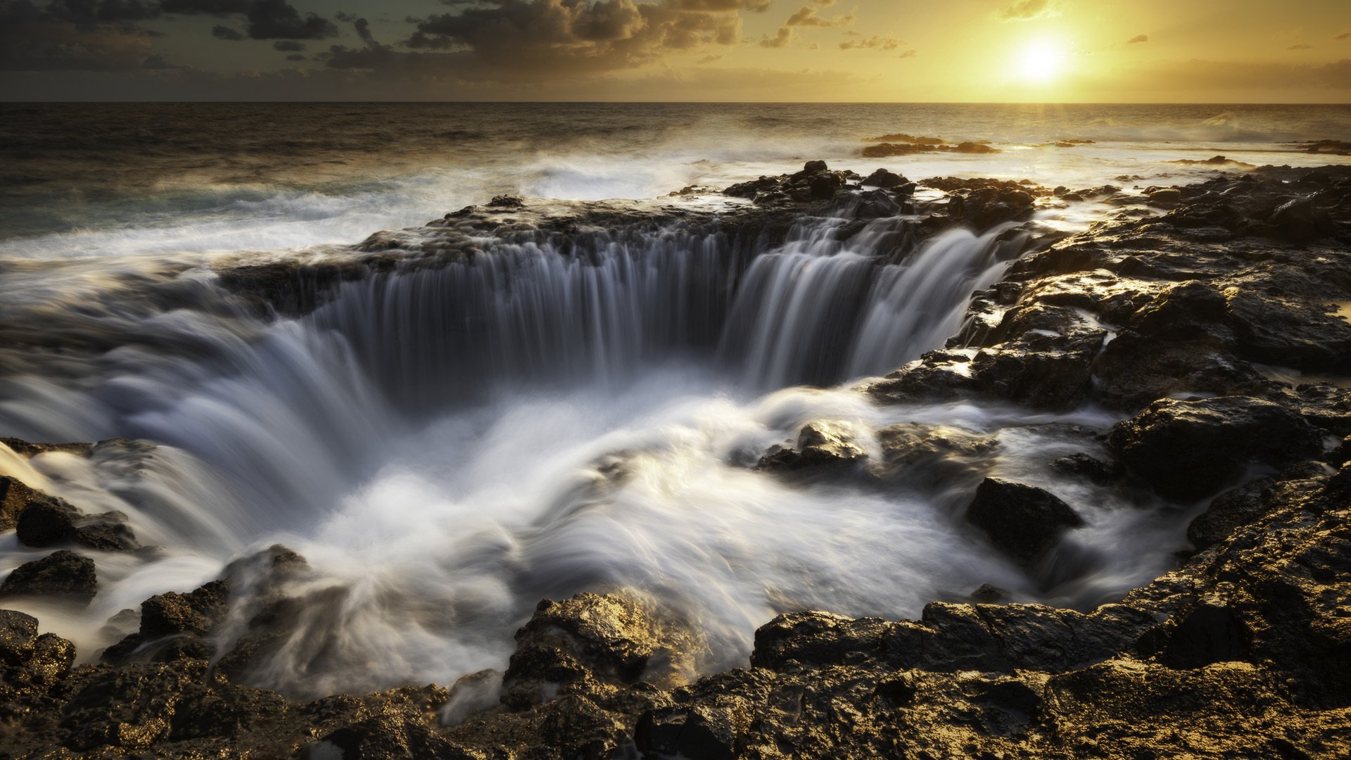 海洋天堂 太阳 瀑布