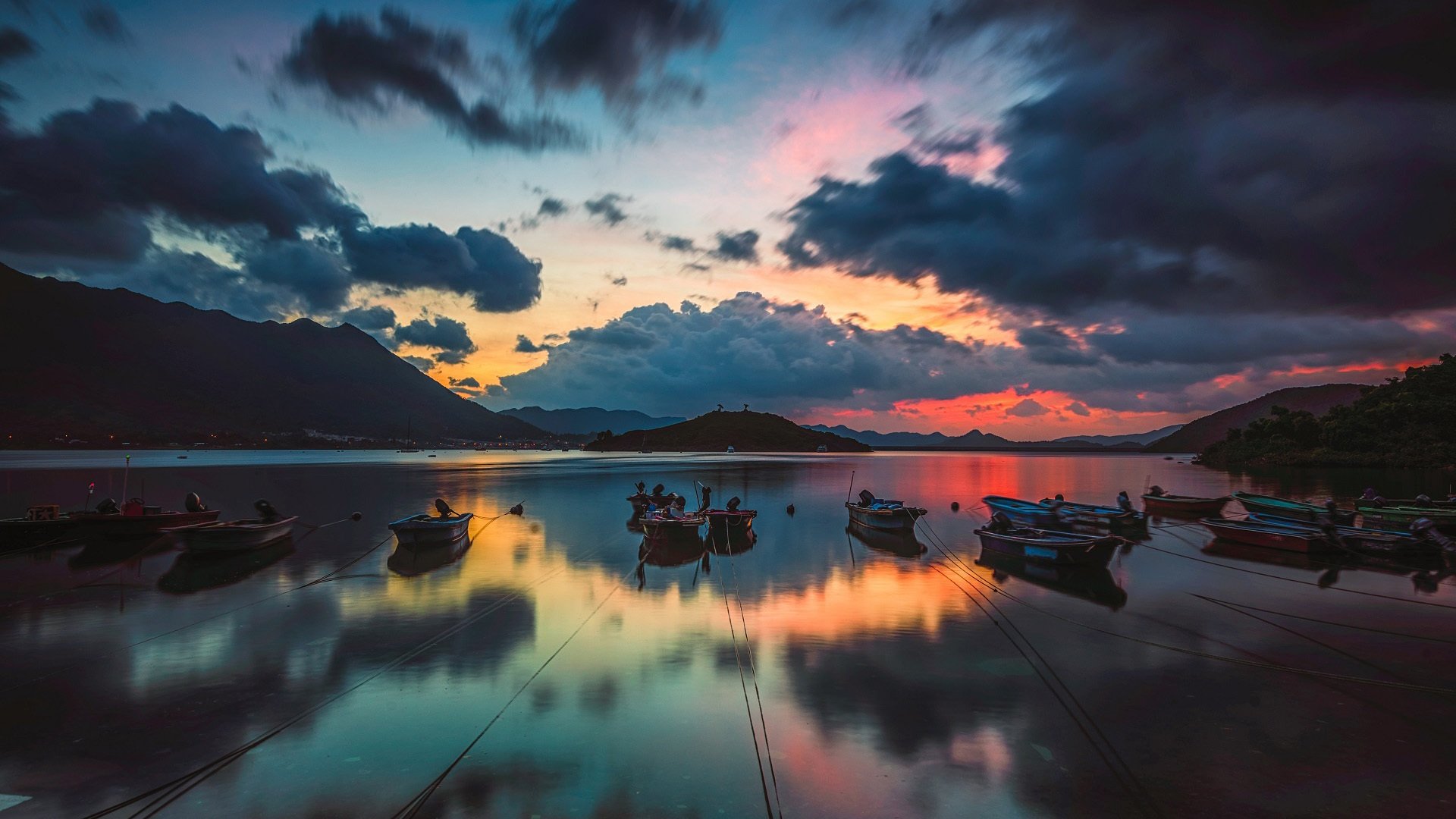 落日余晖 晚霞 渔船 红霞 倒影